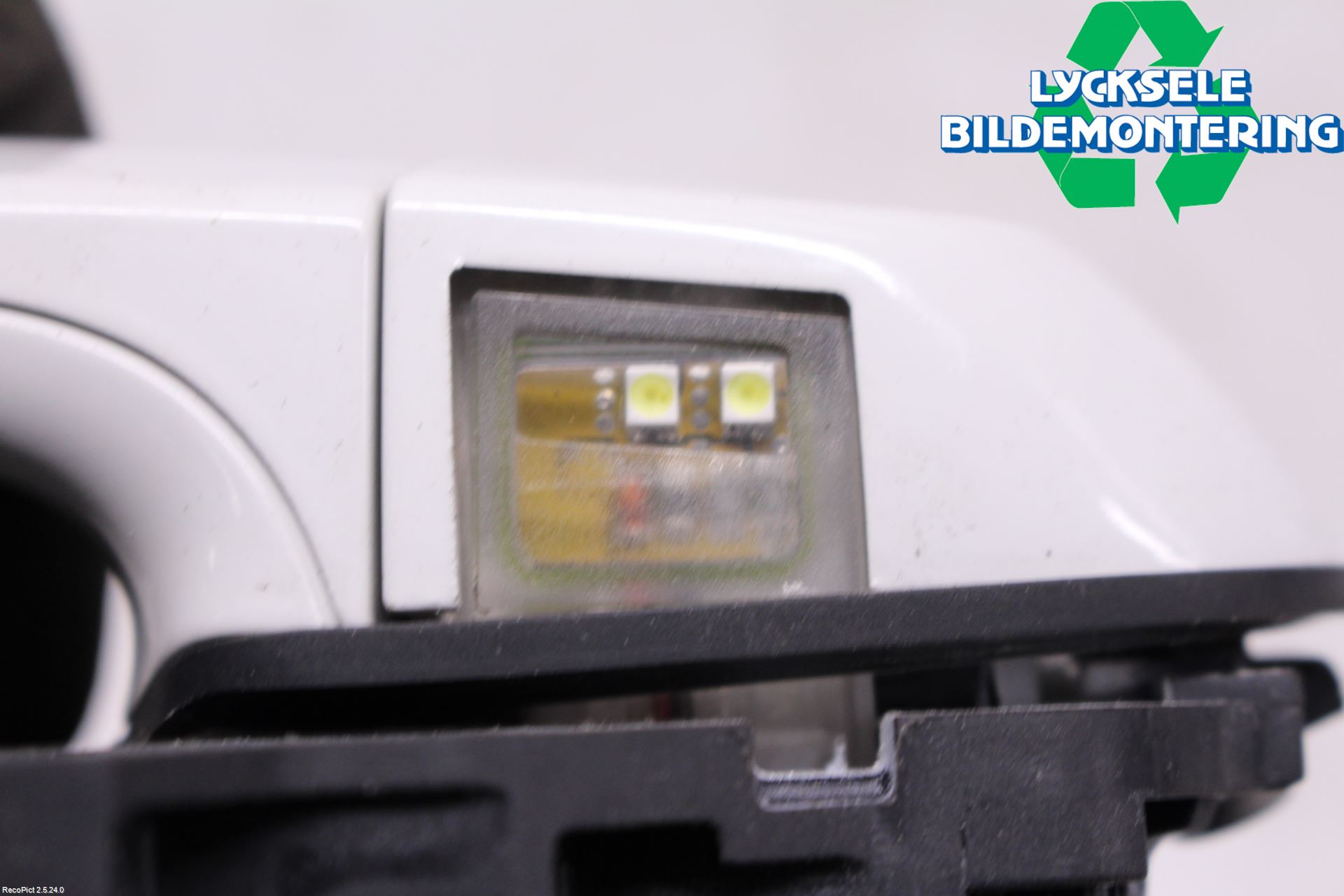 BMW 1 E87/81 5D/3D 03-11 Dörrhandtag Yttre Vä