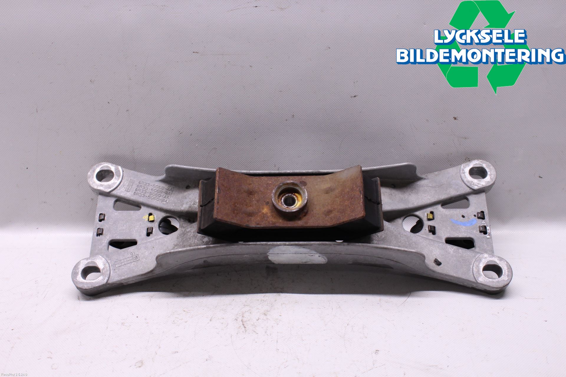 Ford MUSTANG V 05-14 Växellådsbalk