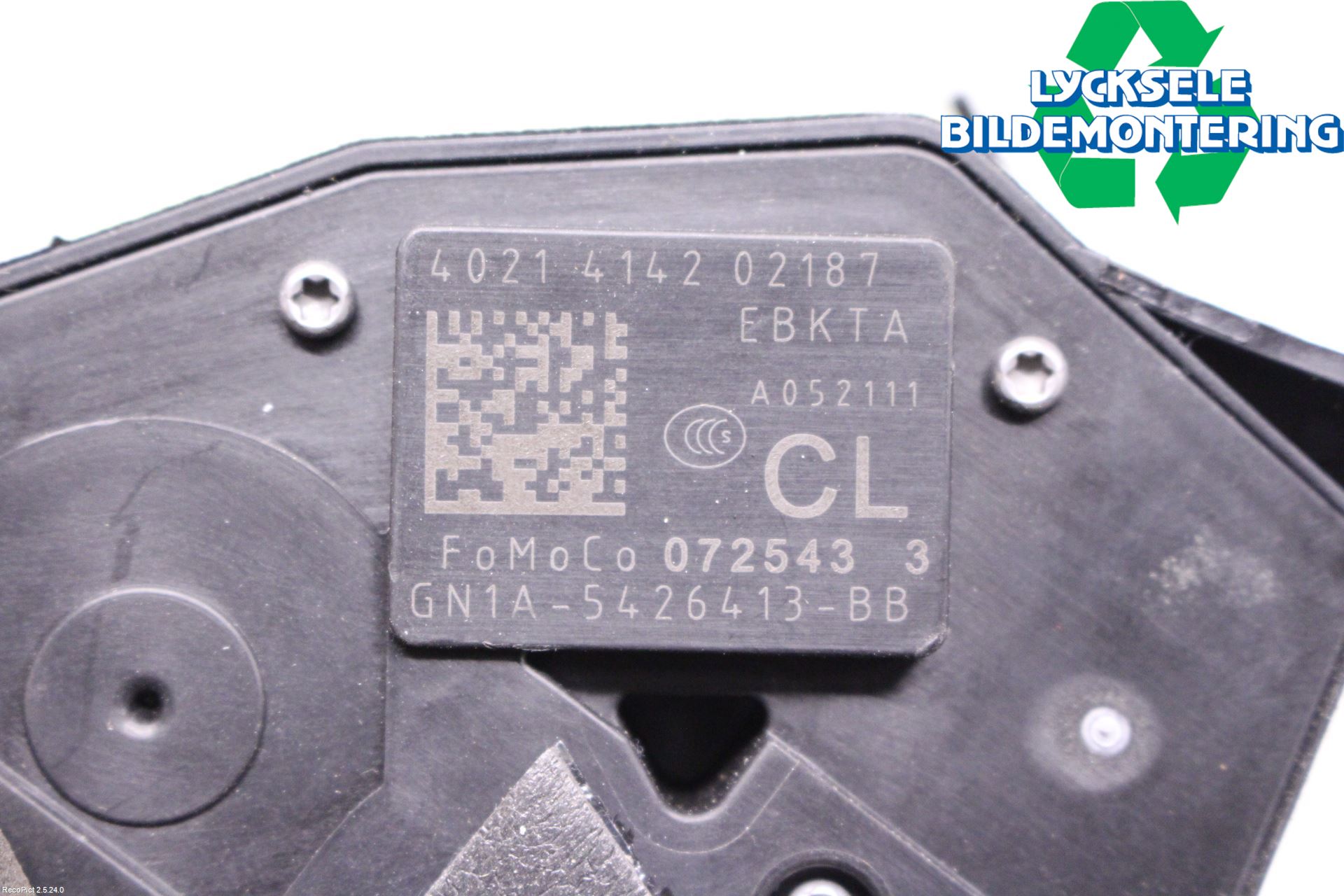 Ford ECOSPORT 17- Låskista Baklucka