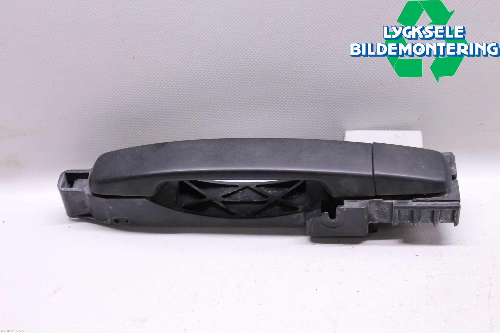 Nissan NAVARA 05-16 Dörrhandtag Yttre Vä