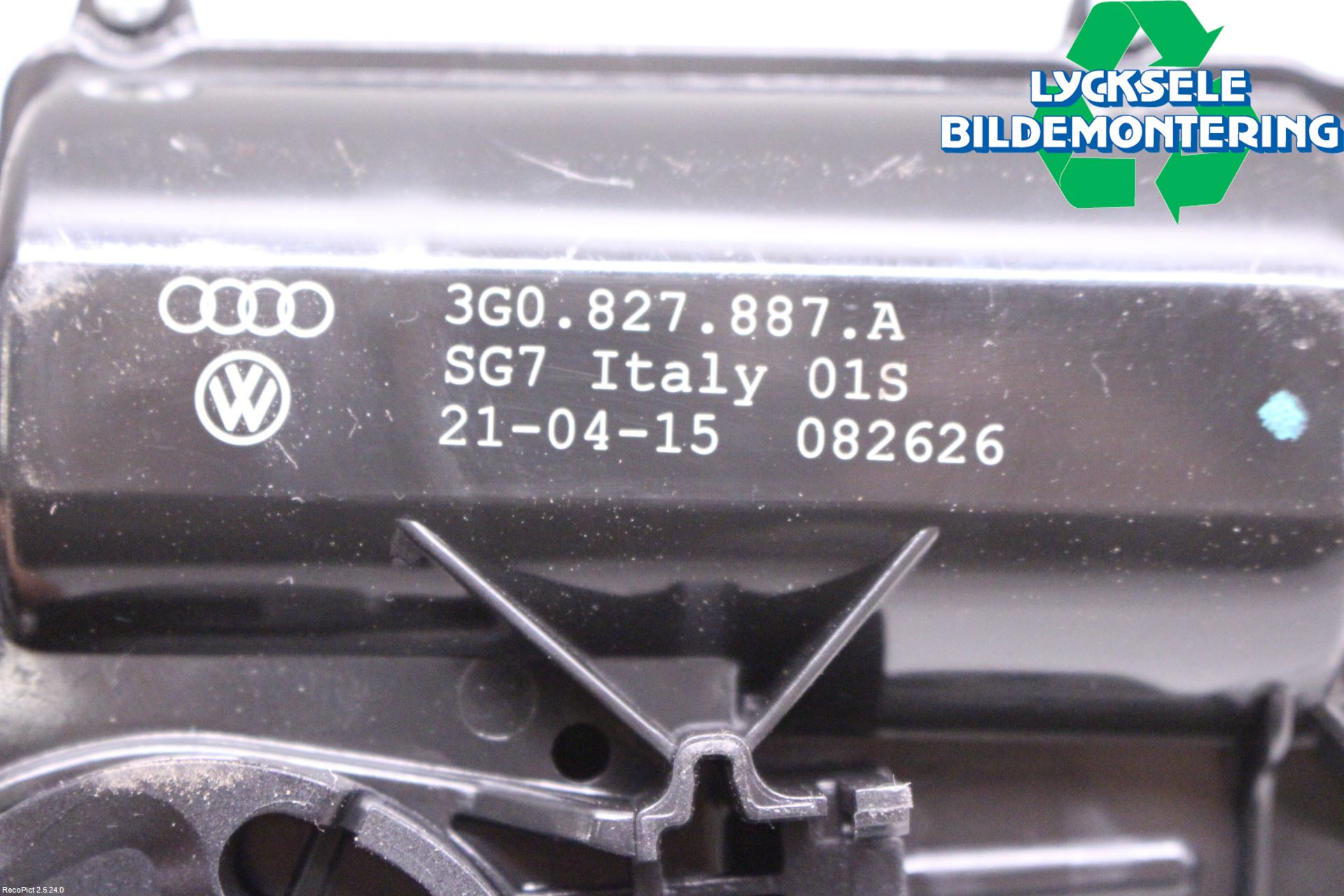 Volkswagen VW PASSAT 15-19 Låskista Baklucka