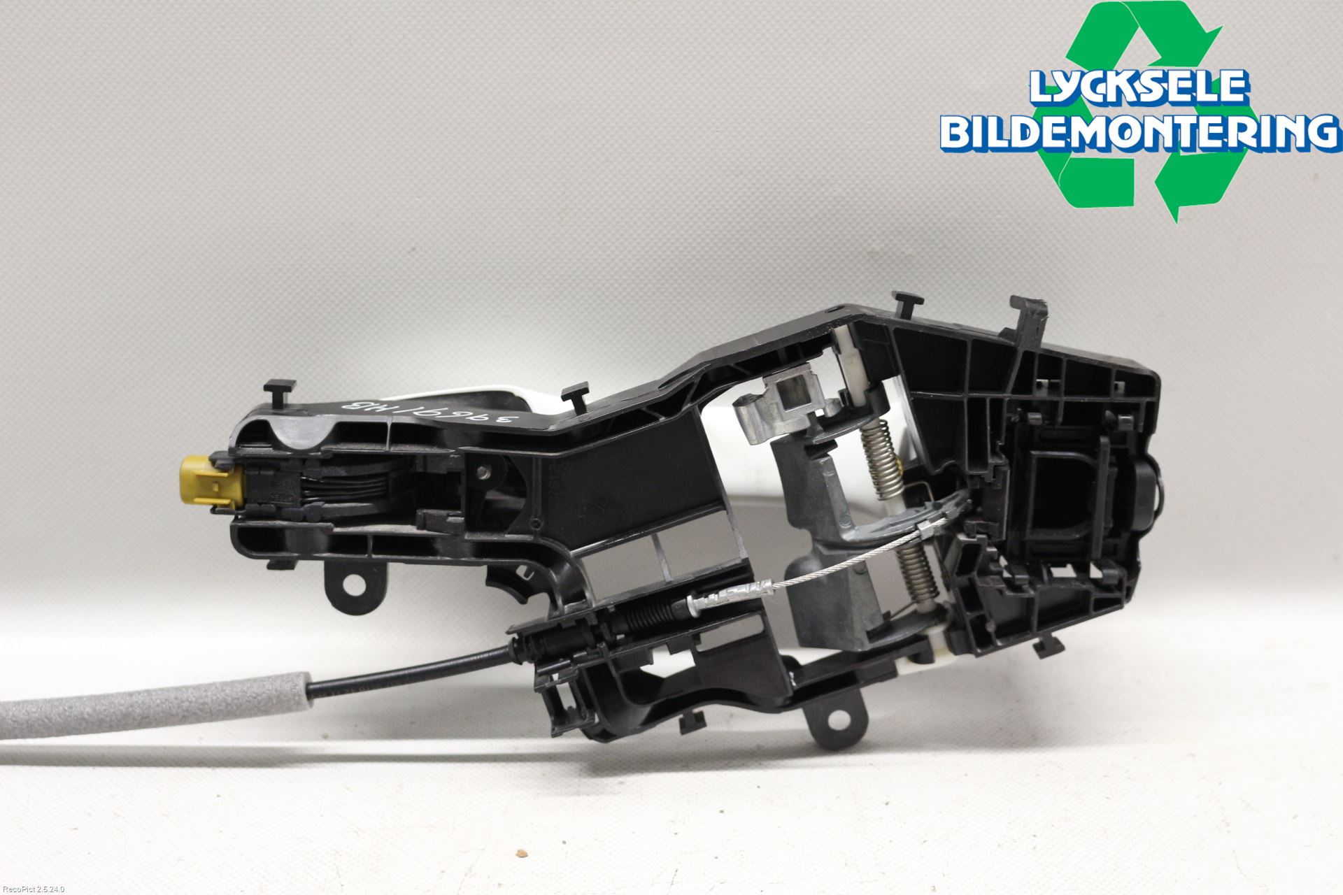 Volkswagen VW PASSAT 15-19 Dörrhandtag Yttre Hö