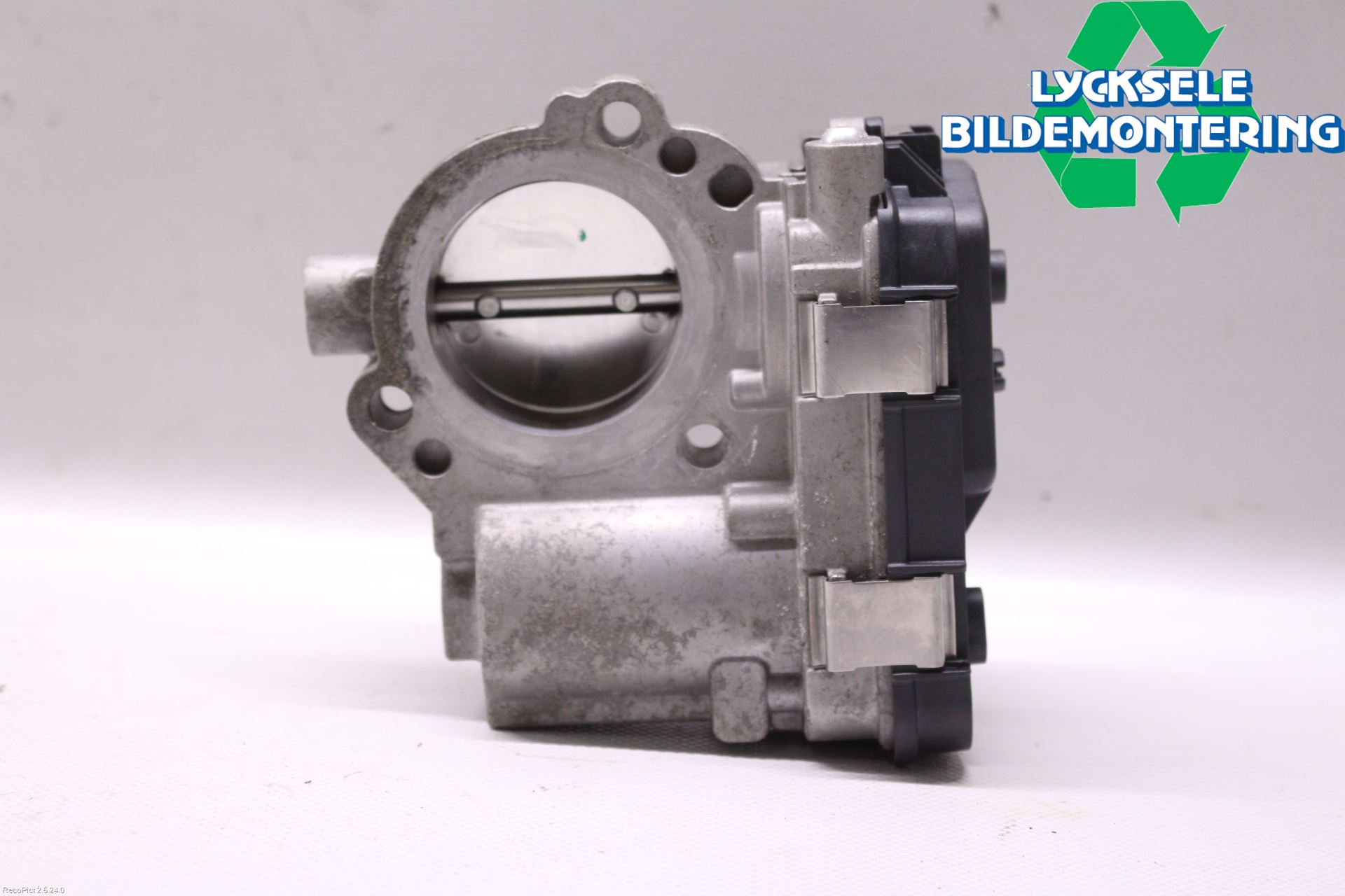 Volkswagen VW POLO VI 18->> Injspjällhus