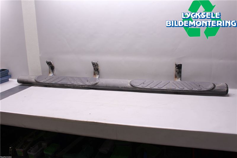 Nissan NAVARA 05-16 Fotsteg