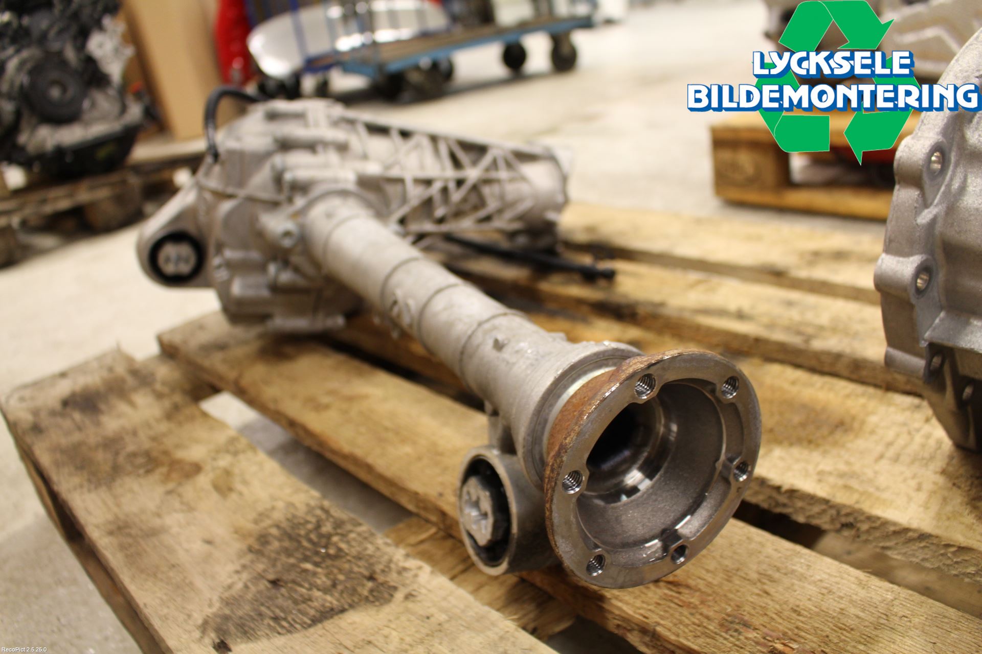 Volkswagen VW AMAROK 2H 10-22 Framvagn Diffrential