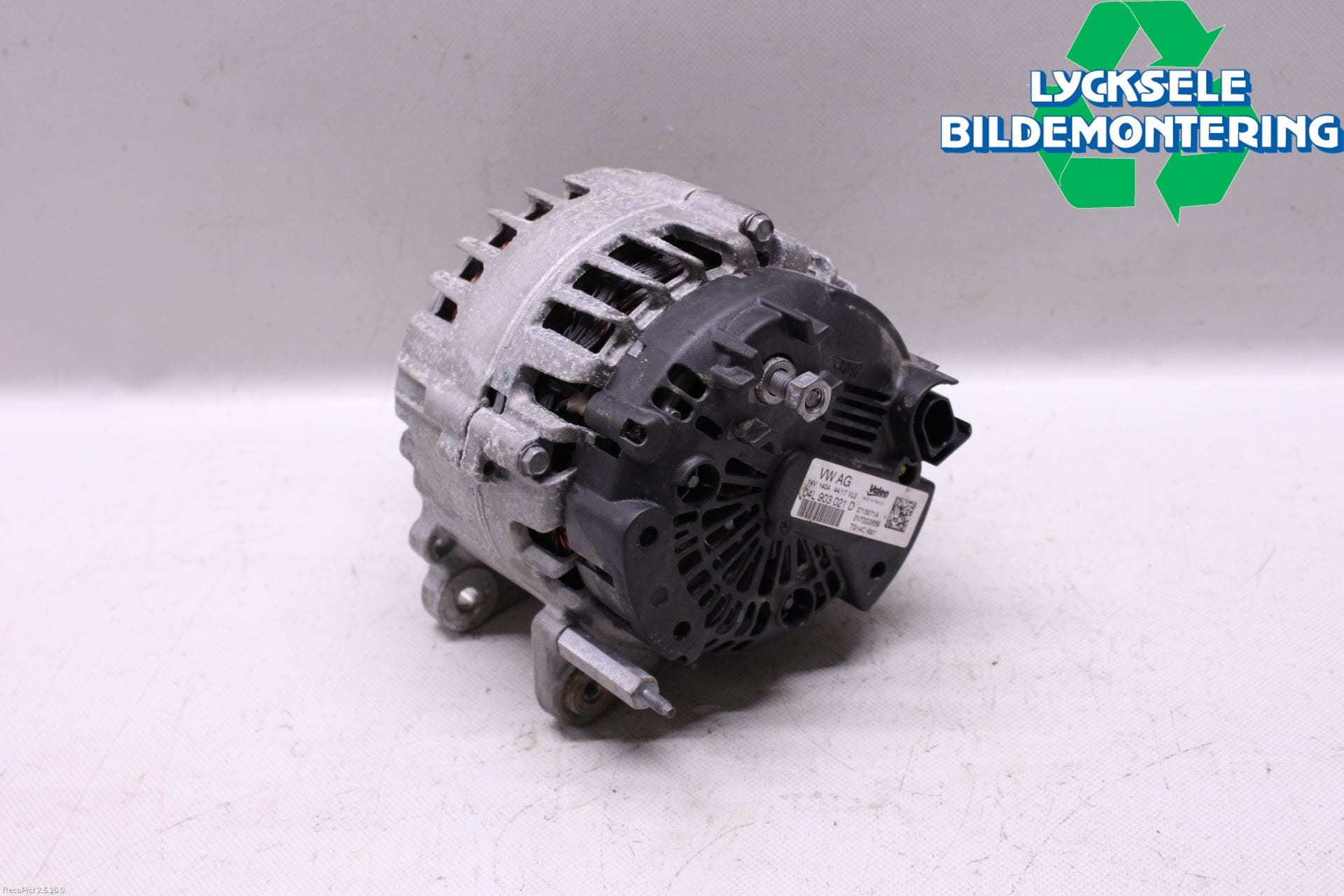 Volkswagen VW PASSAT 15-19 Generator