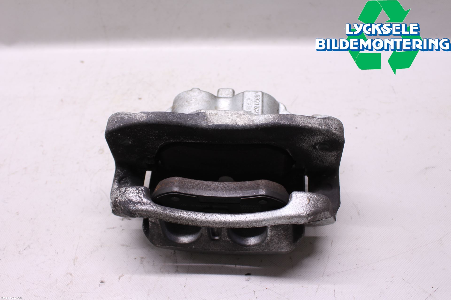 Volkswagen VW AMAROK 2H 10-22 Bromsok Fram Höger