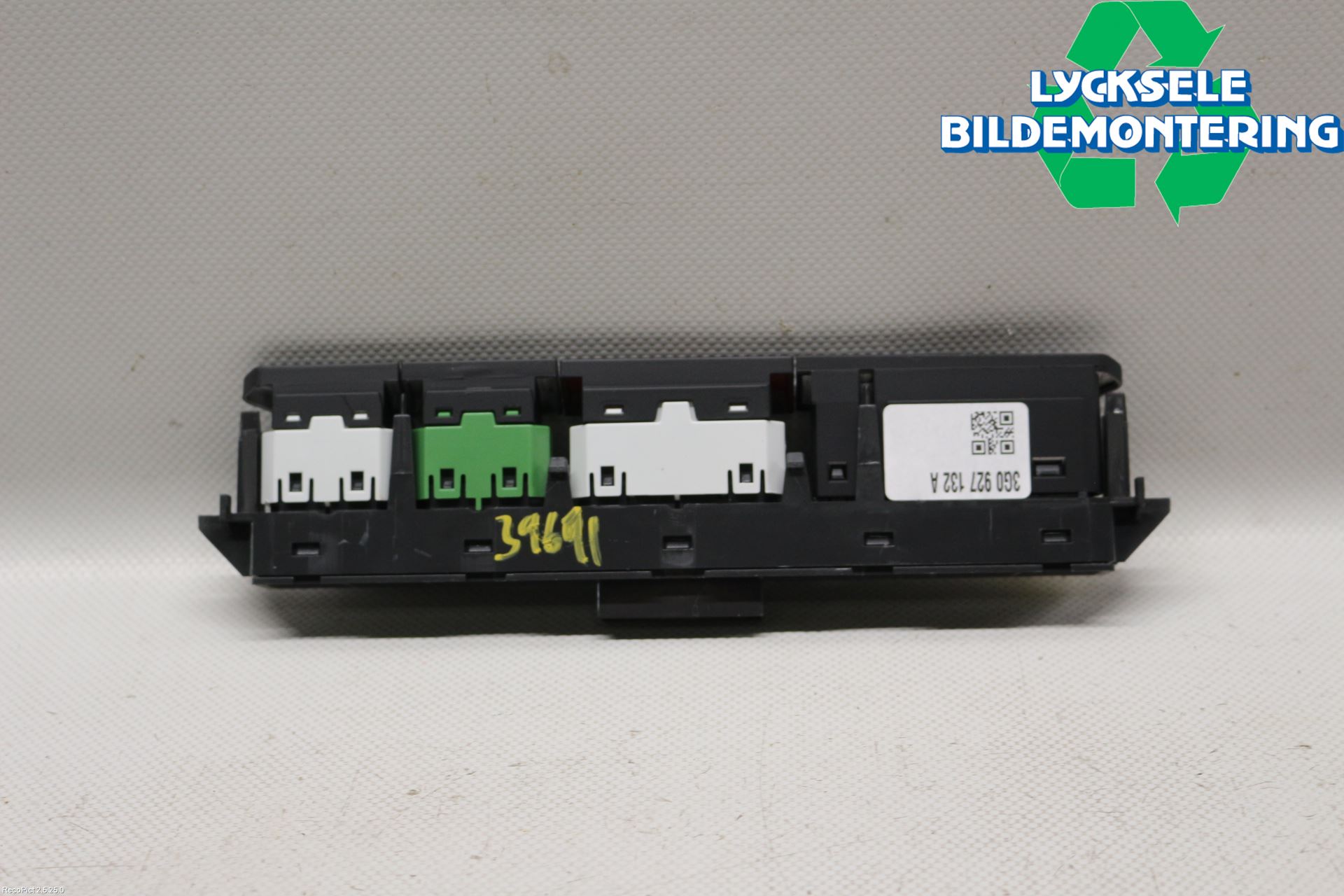 Volkswagen VW PASSAT 15-19 Strömställare Varnings