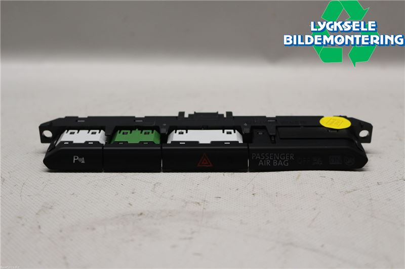 Volkswagen VW PASSAT 15-19 Strömställare Varnings