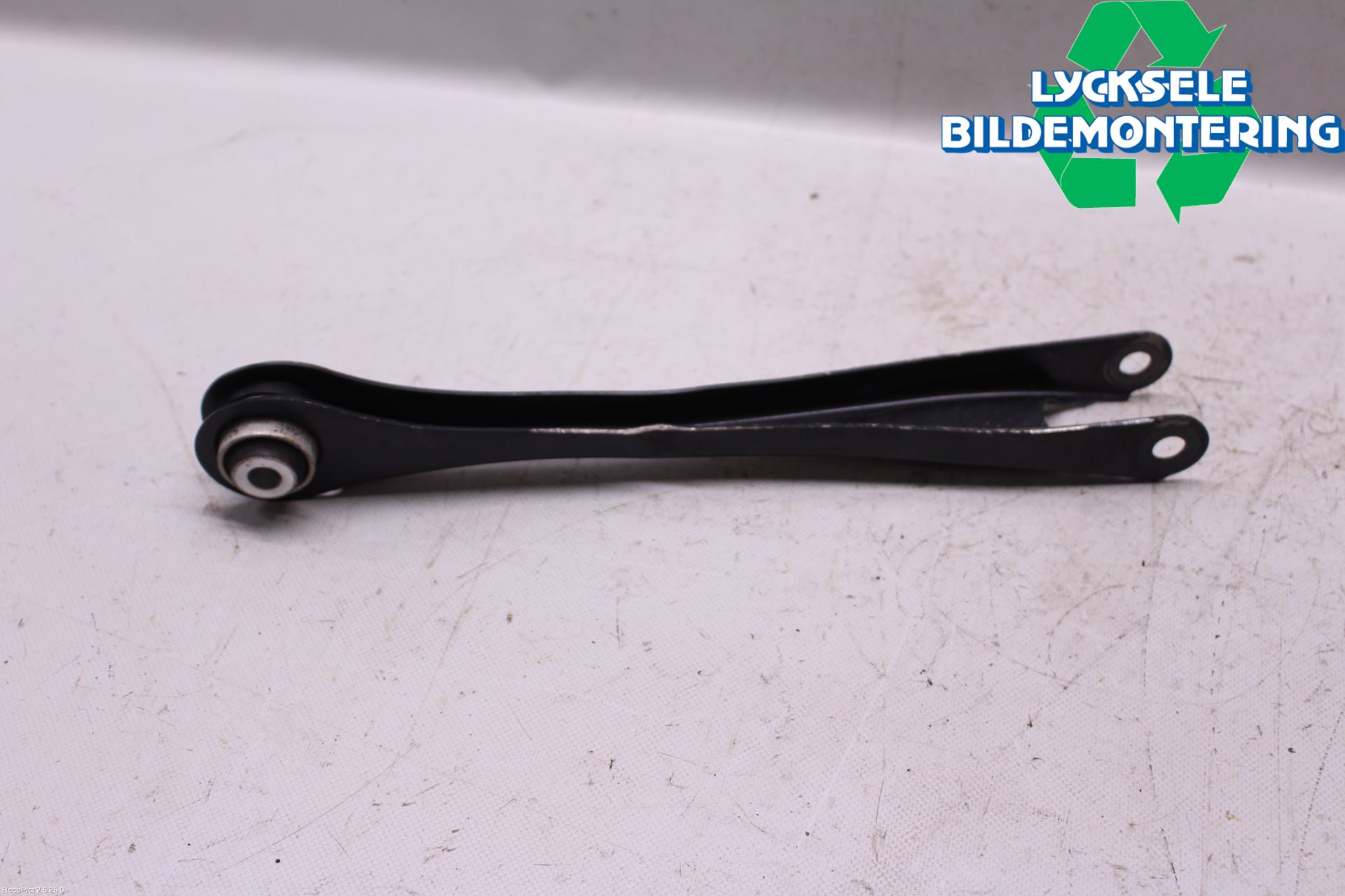 BMW 3 F30/F31/F80 12-19 Bärarm Bak Vänster
