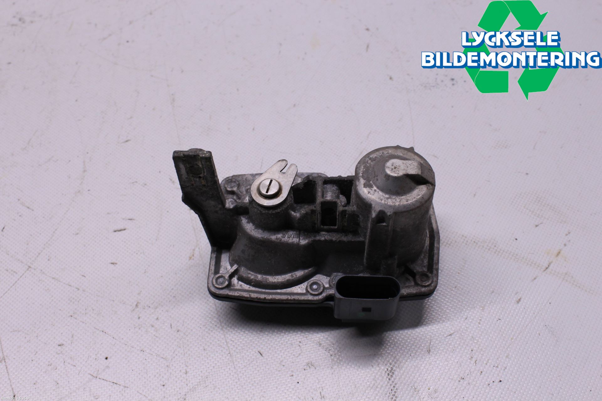 Volkswagen VW PASSAT 15-19 Avgasventil