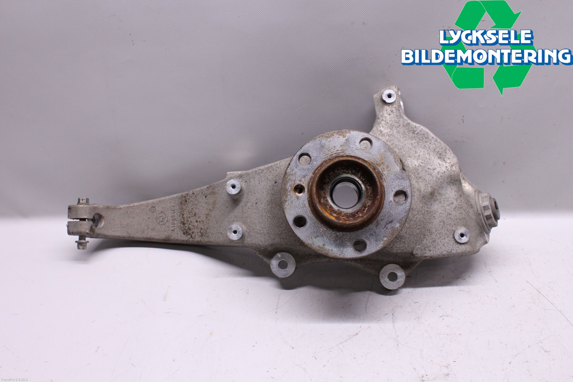 BMW 5 F10/F11/F18 09-17 Styrspindel Lagerhus Hö