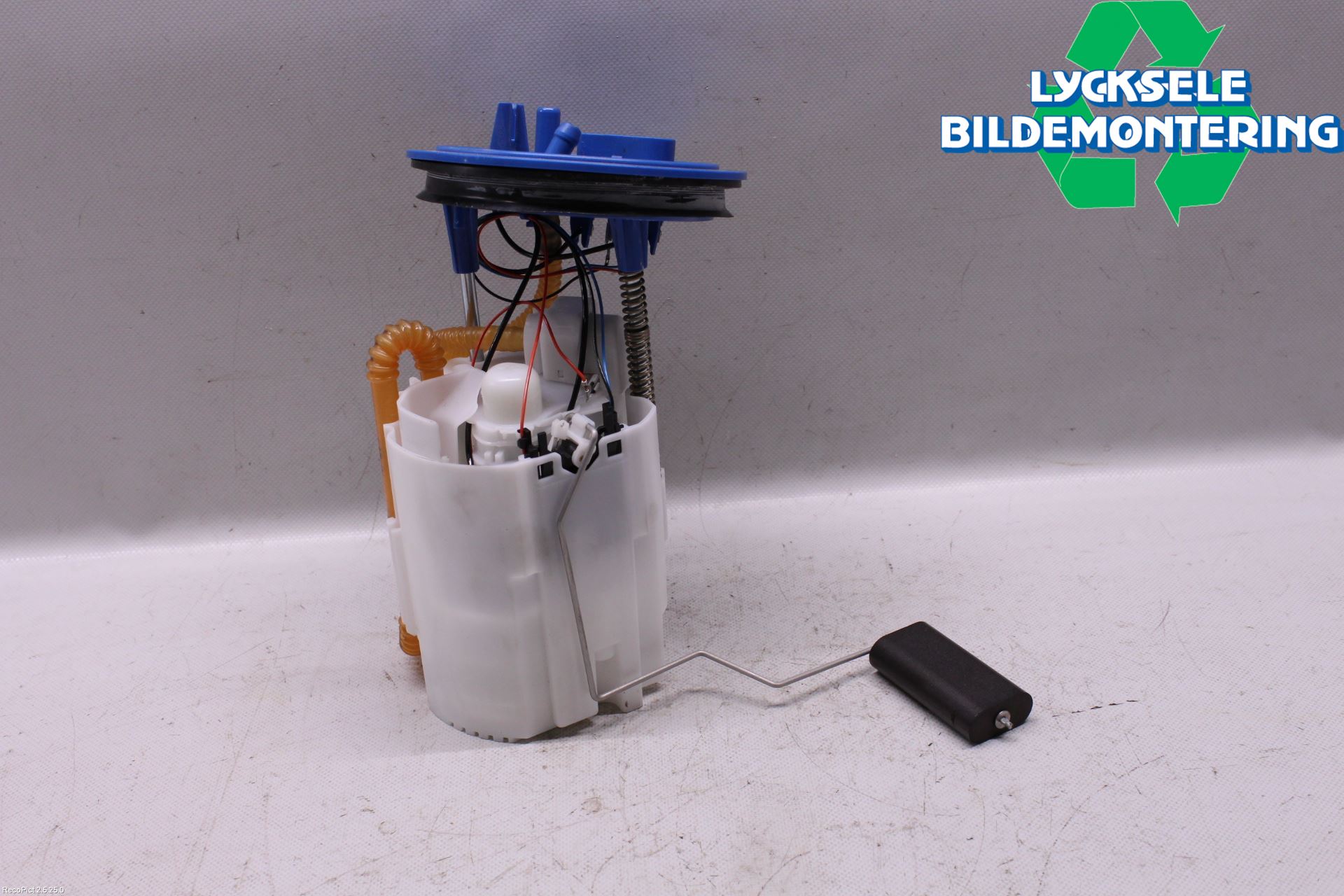 Volkswagen VW PASSAT 15-19 Bränslepump El