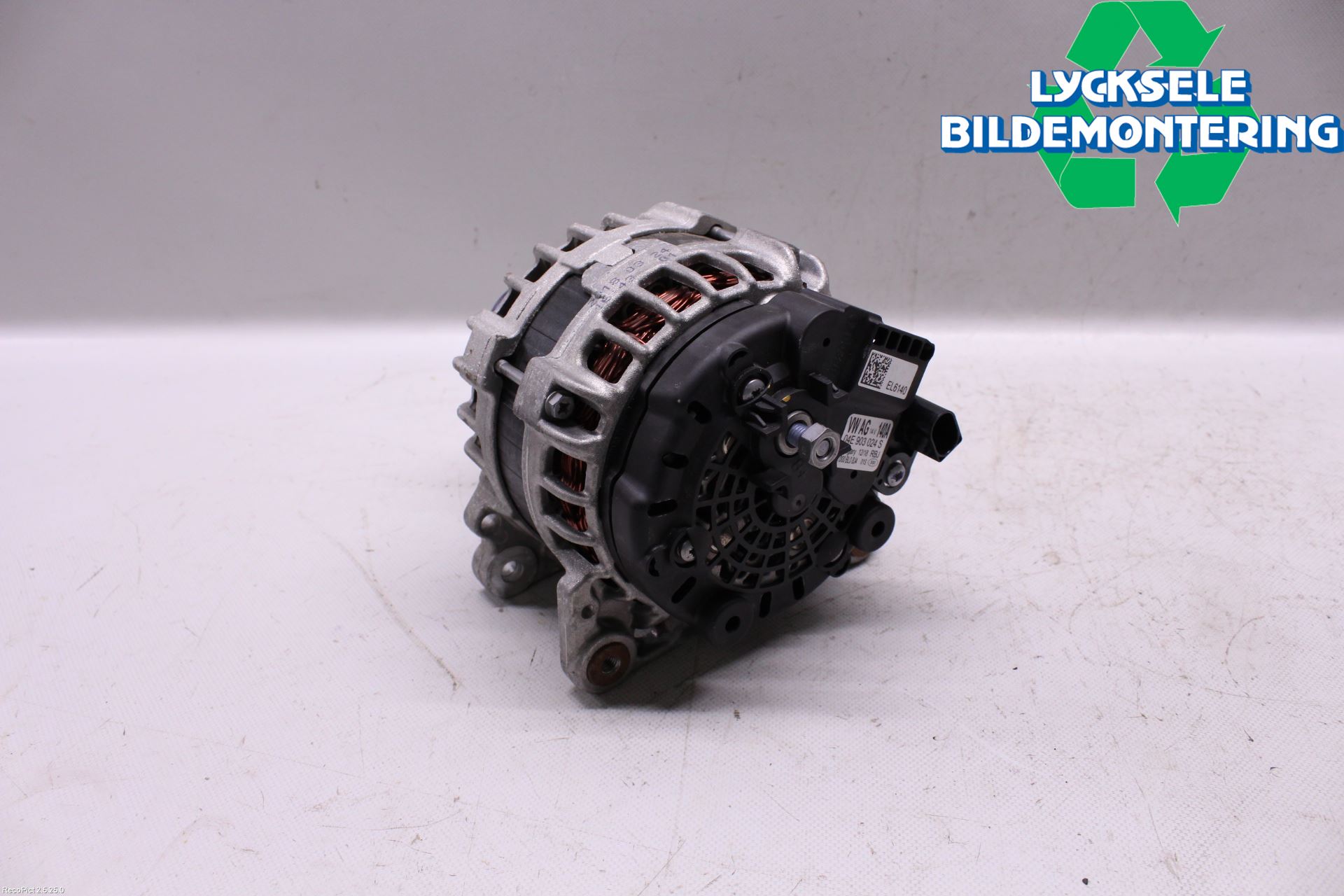 Volkswagen VW PASSAT 15-19 Generator