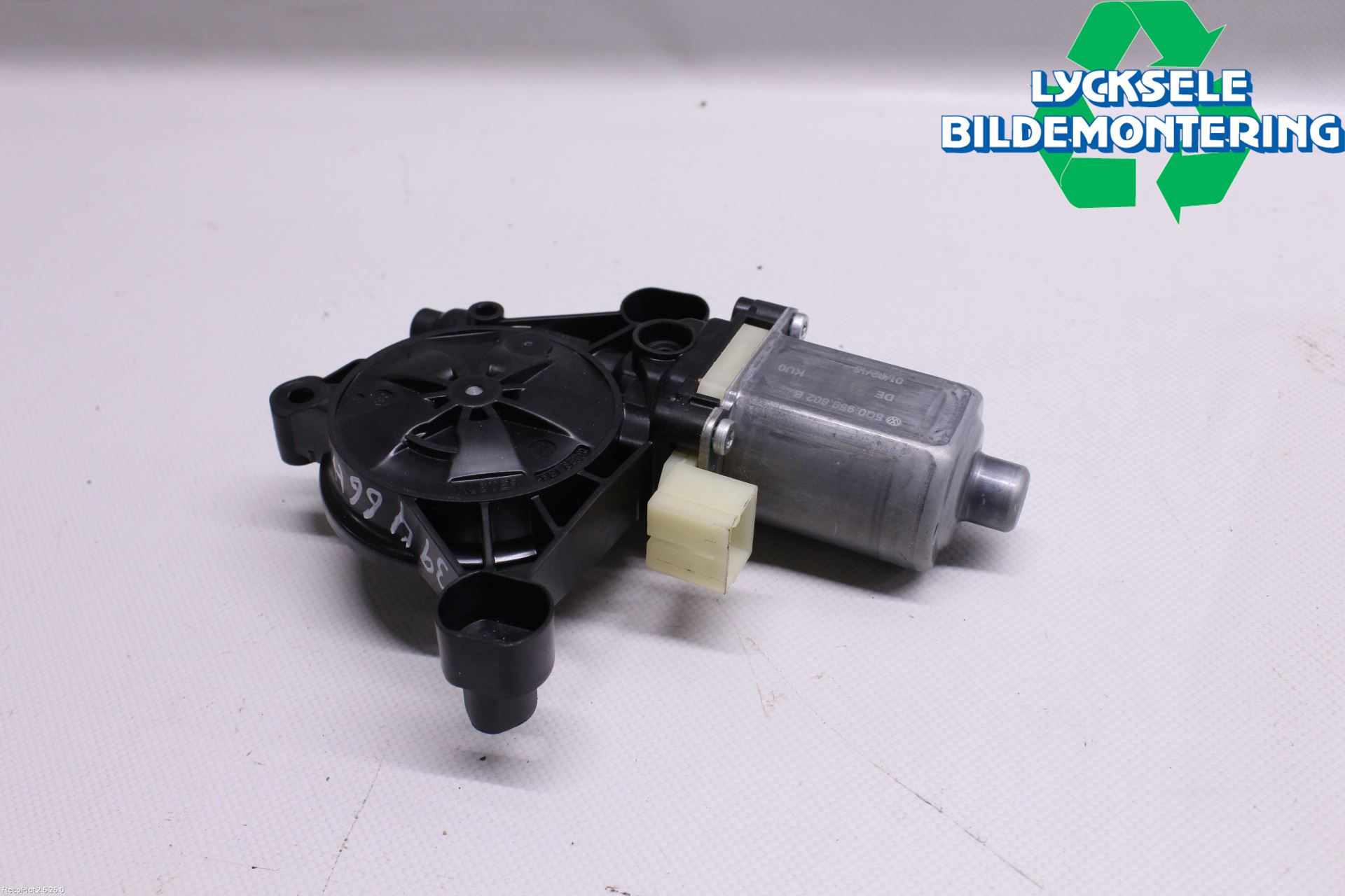 Skoda SUPERB 16-24 Fönsterhissmotor