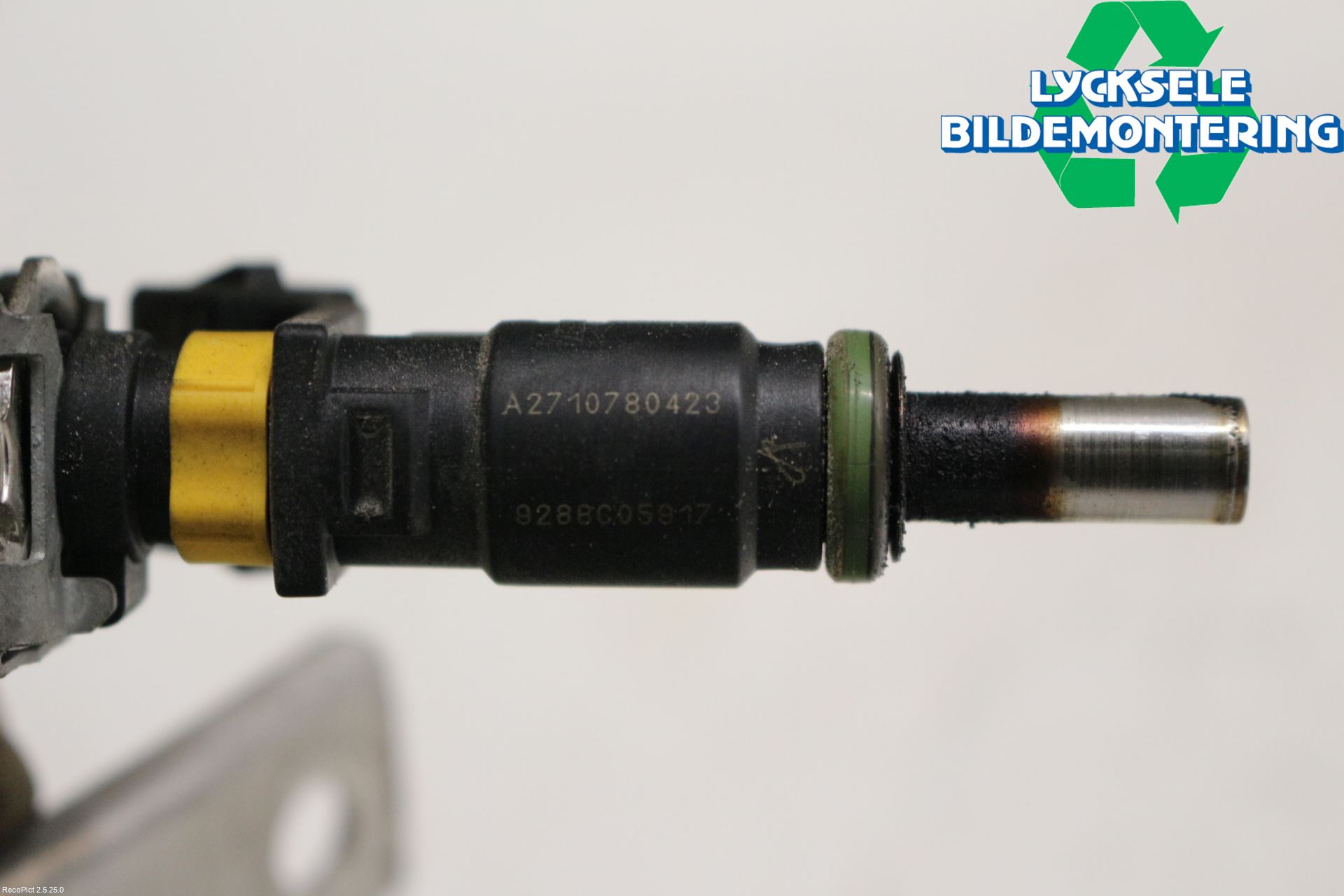 Mercedes-Benz MB C-KLASS (W204) 07-15 Inj. Fuelrail