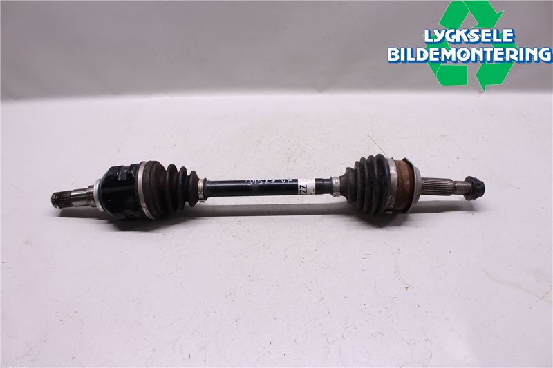Toyota YARIS XP130 15-20 Drivaxel Fram Vänster