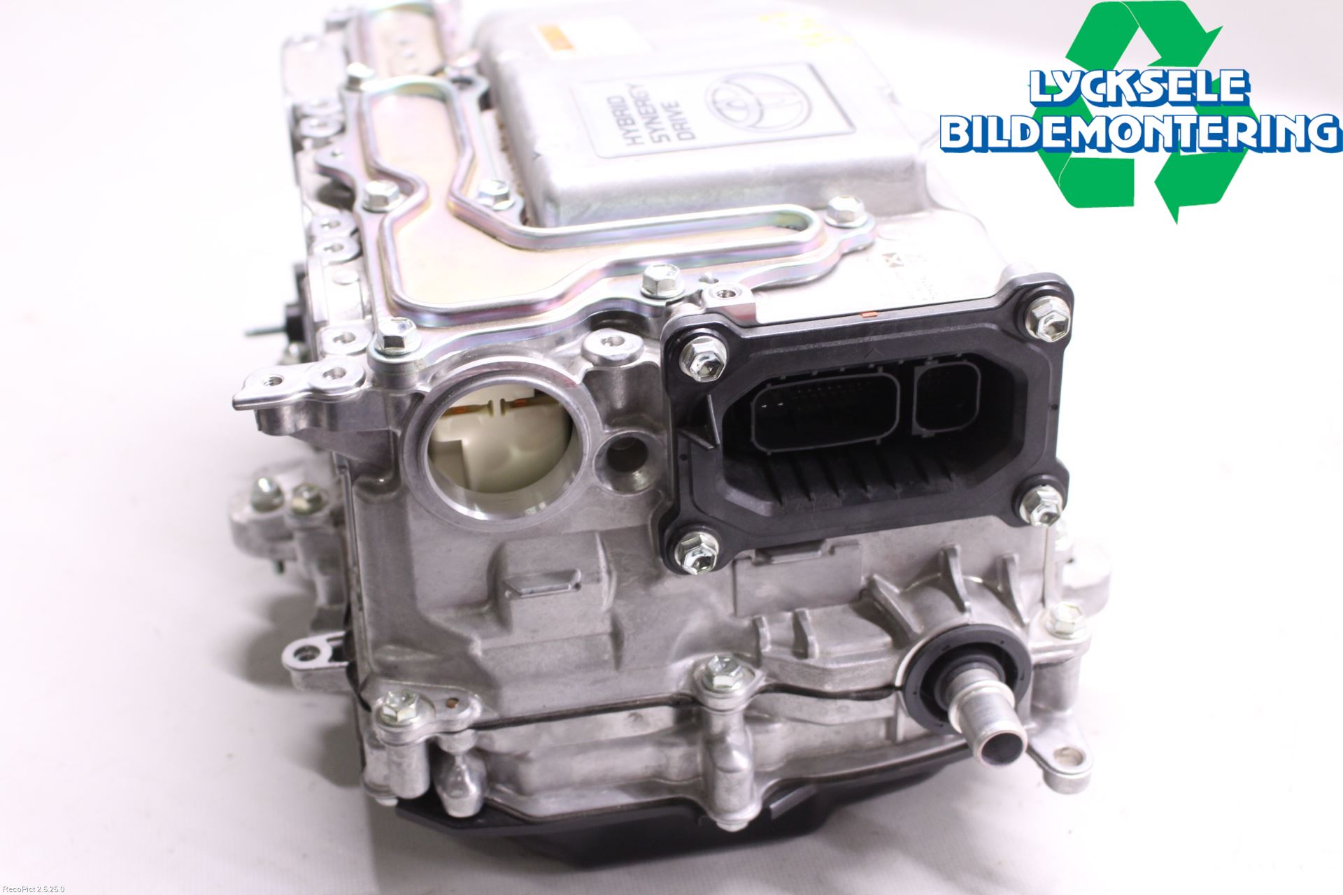 Toyota YARIS XP130 15-20 Hybridconverter
