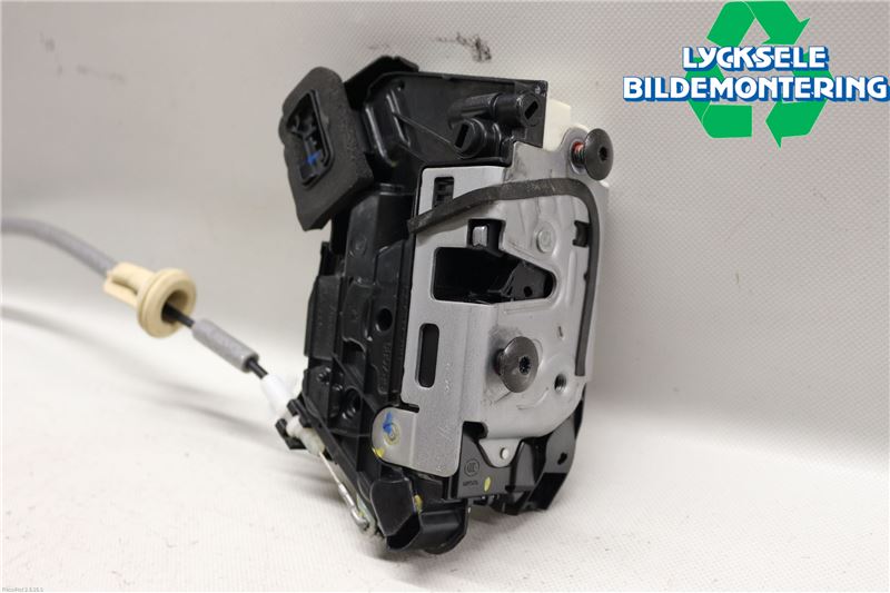 Volkswagen VW PASSAT 15-19 Låskista-Dörrlås