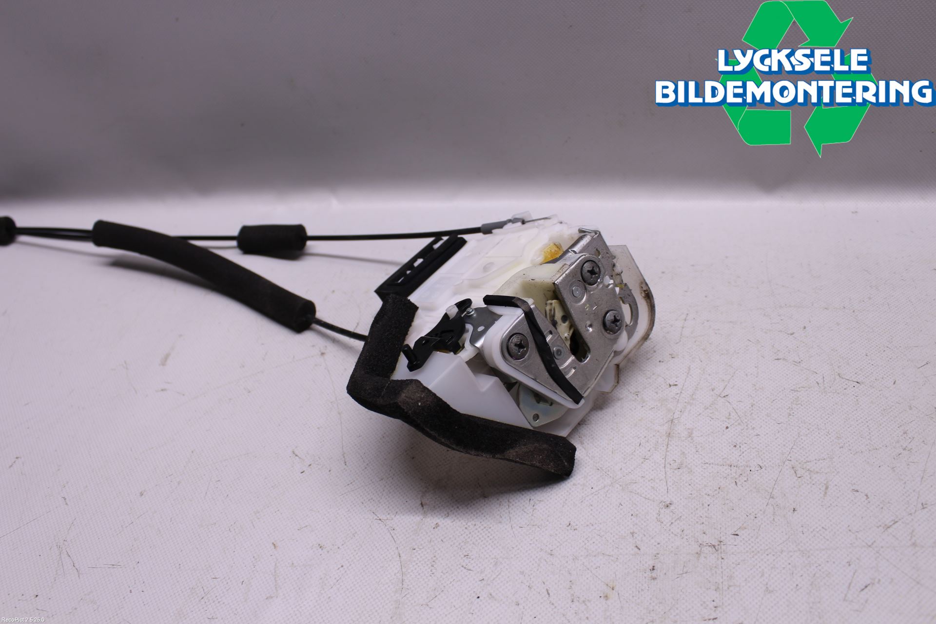 Subaru LEGACY 10-14 Låskista-Dörrlås