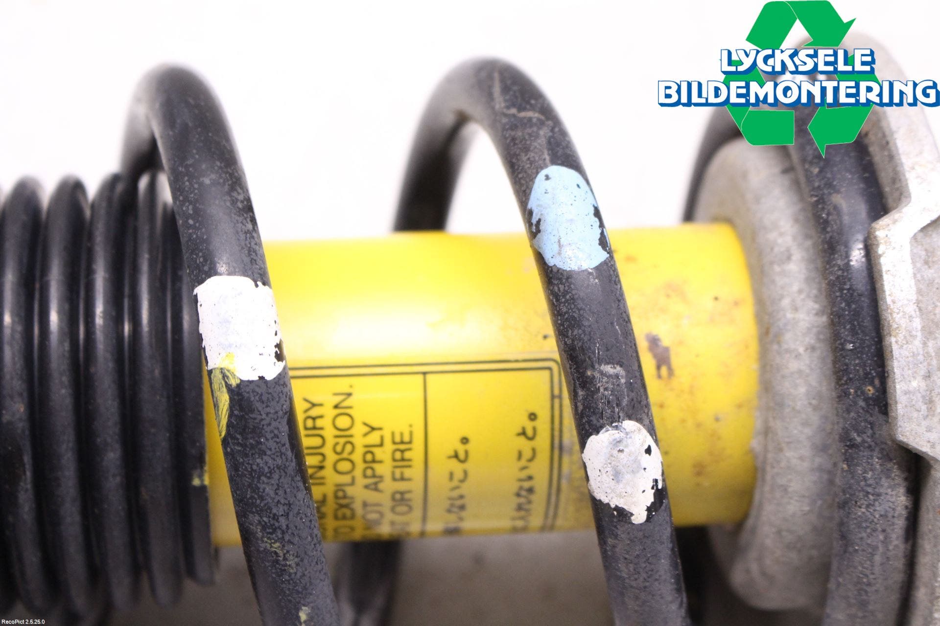 Subaru LEGACY 10-14 Stötdämpare Bak