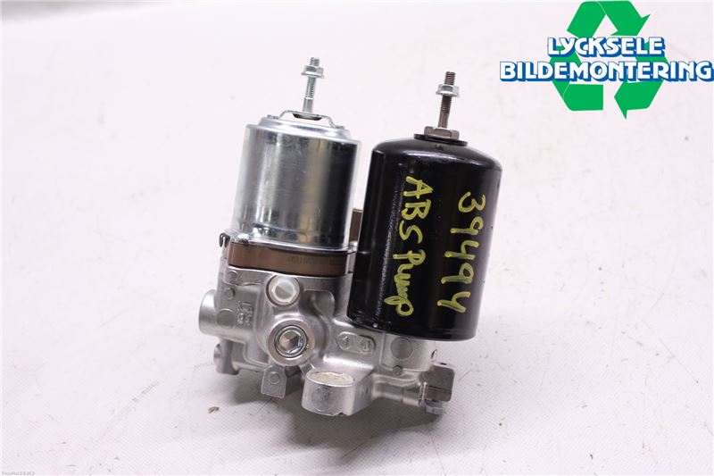 Toyota YARIS XP130 15-20 Abs Hydraulpump