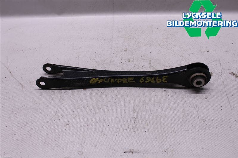 BMW 3 F30/F31/F80 12-19 Bärarm Bak Höger