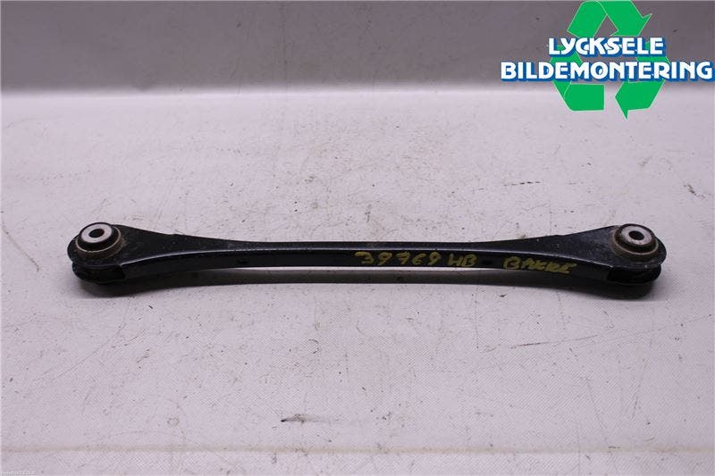 BMW 3 F30/F31/F80 12-19 Bärarm Bak Höger