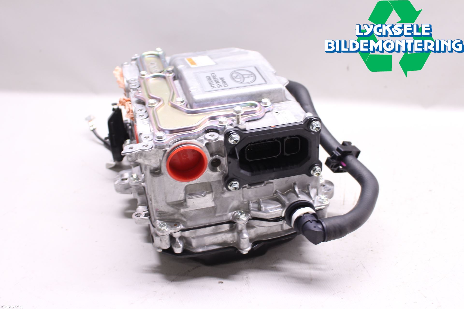 Toyota YARIS XP130 15-20 Hybridconverter