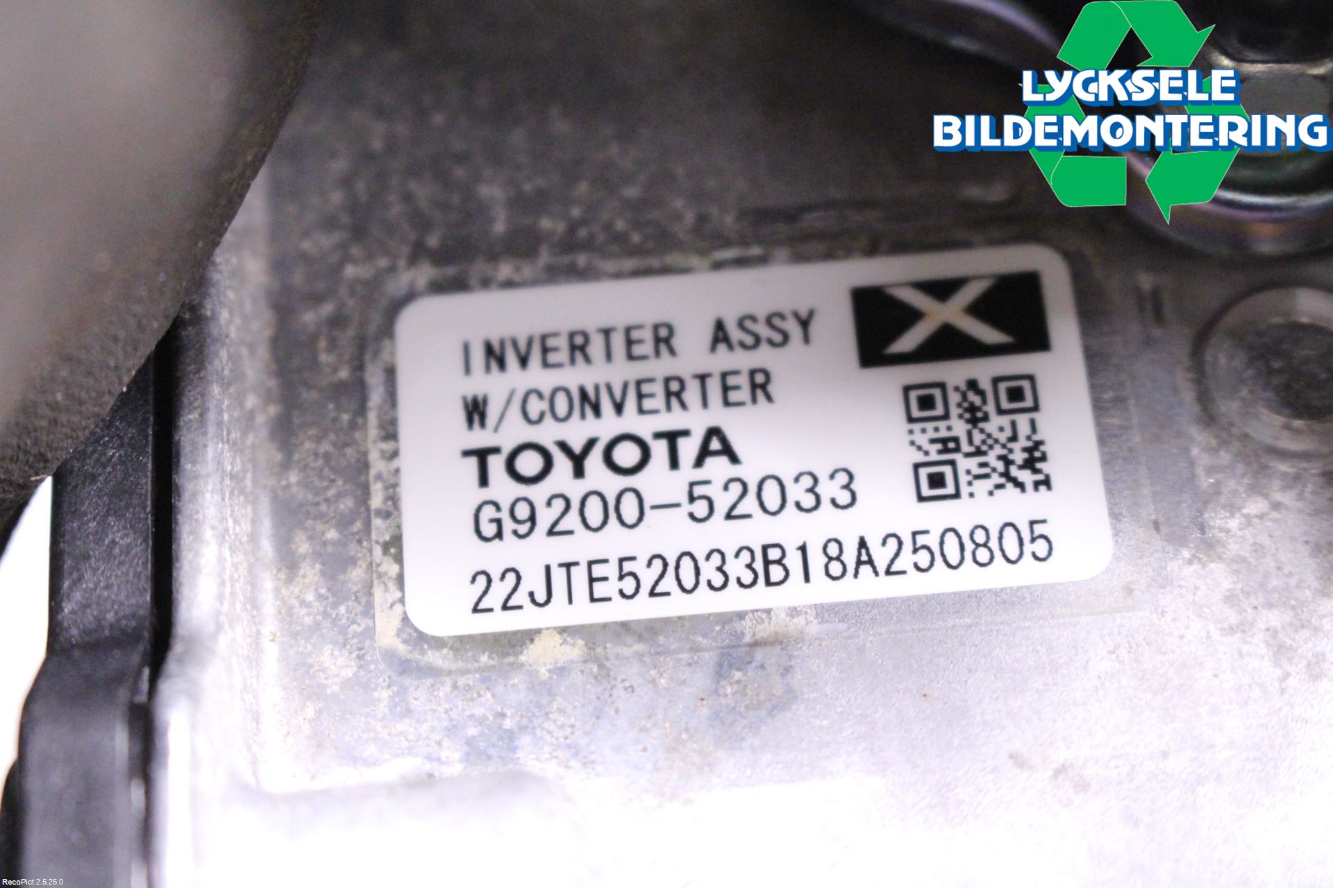 Toyota YARIS XP130 15-20 Hybridconverter