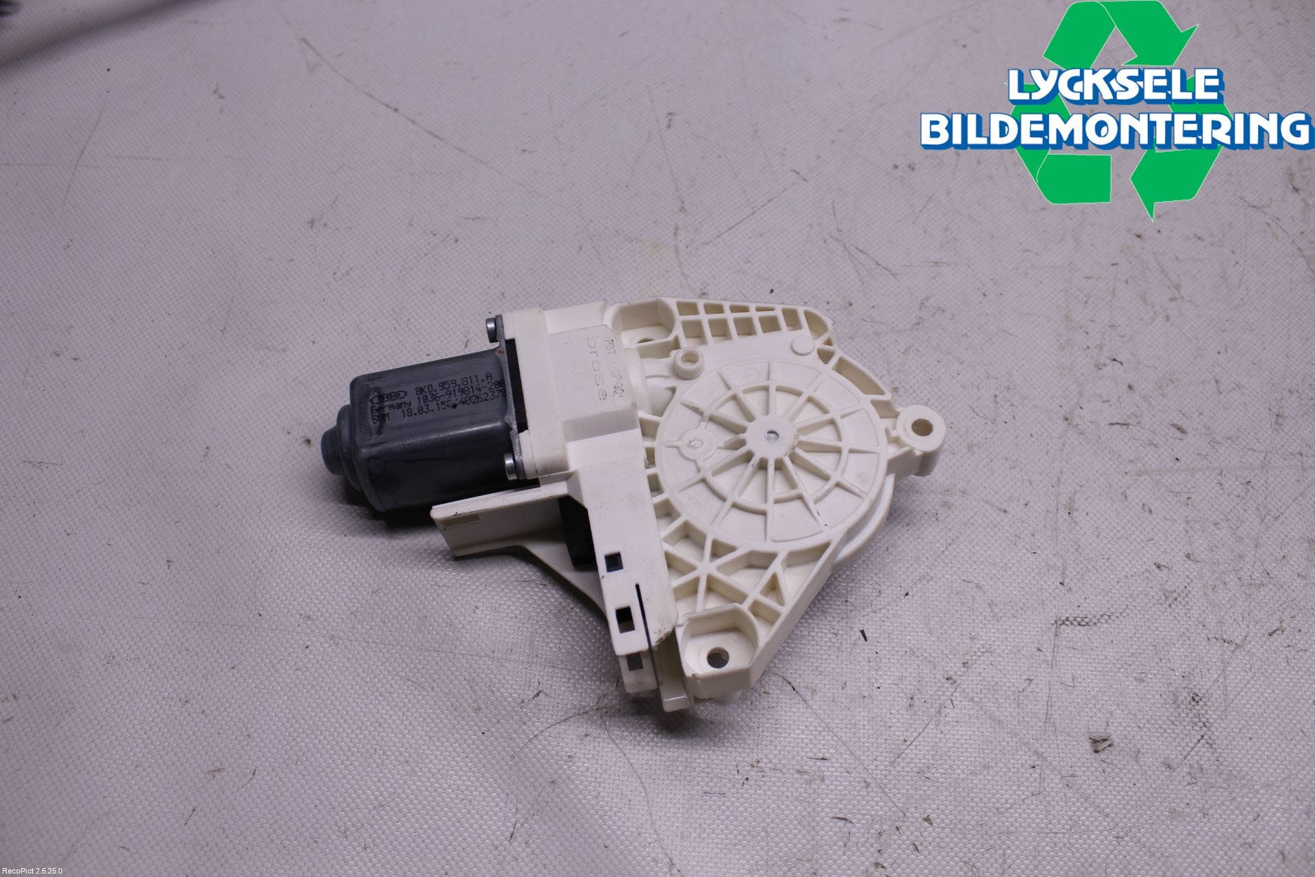 Skoda SUPERB 09-15 Fönsterhissmotor