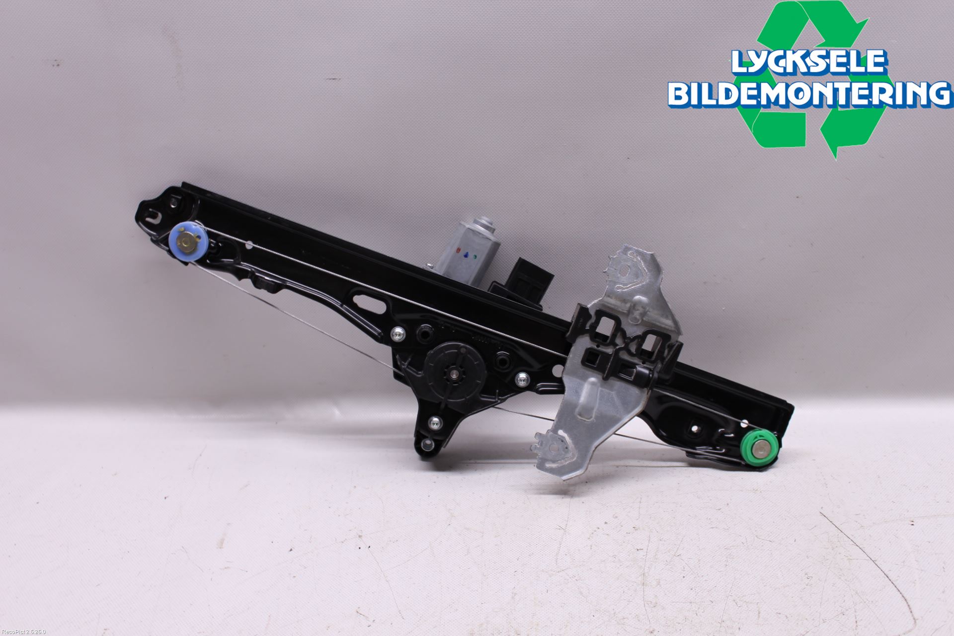 Nissan PULSAR Fönsterhissmotor