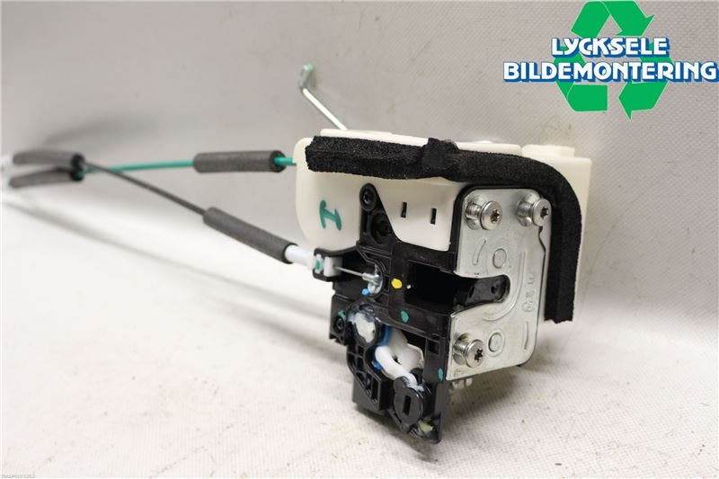 Hyundai i10 BA 14-16 Låskista-Dörrlås