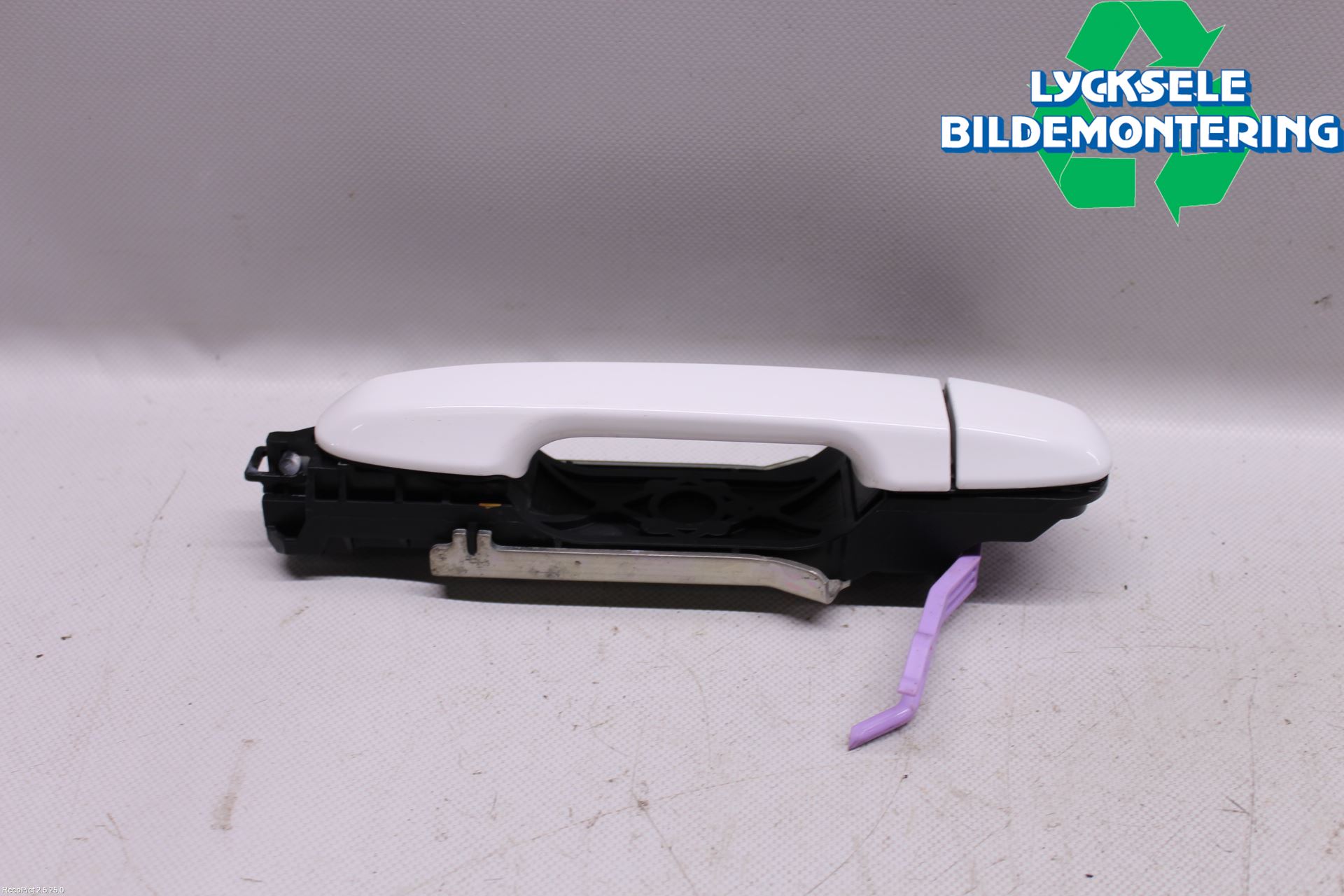 Toyota AURIS 13-19 Dörrhandtag Yttre Vä