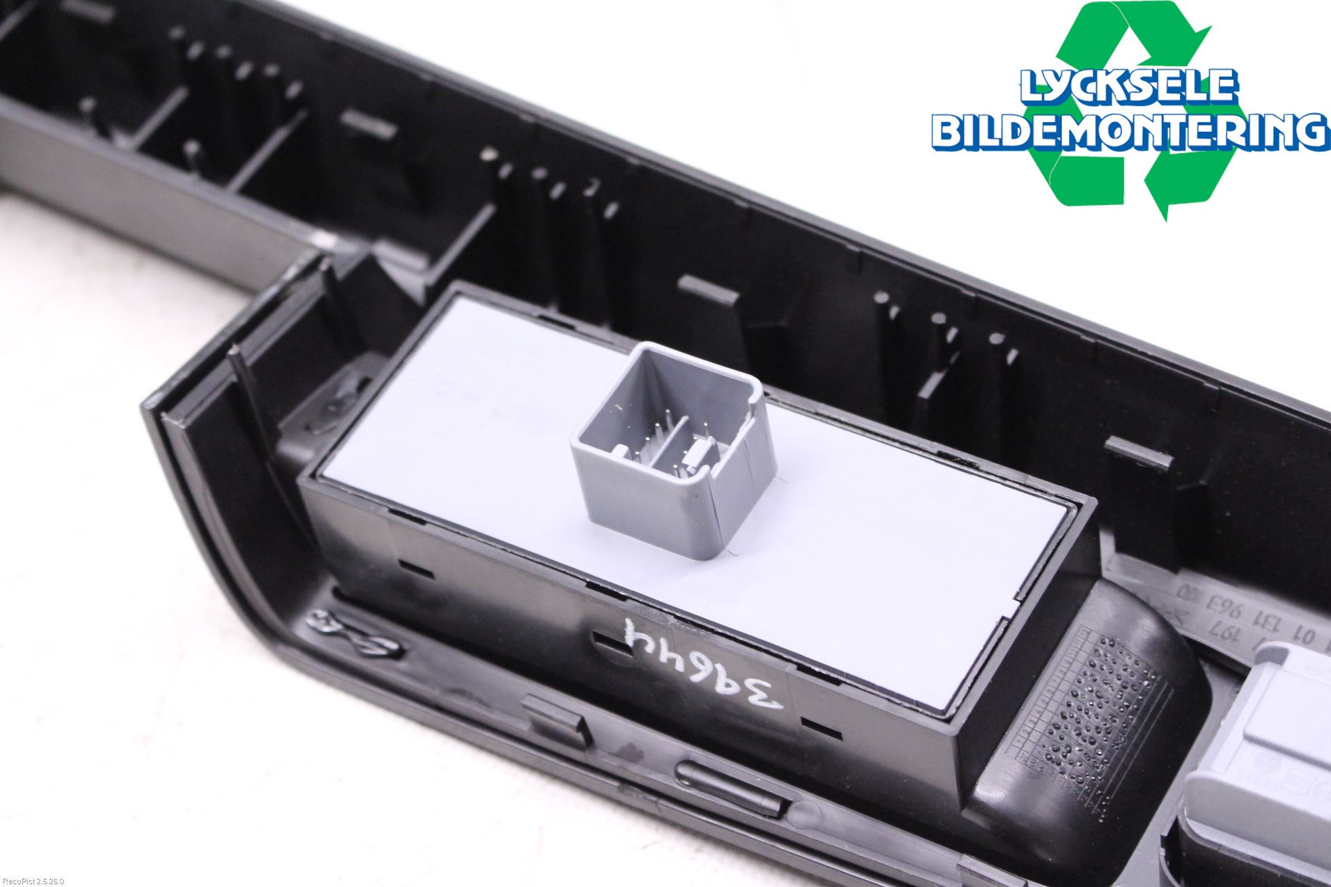 Skoda SUPERB 09-15 Strömställare Elhiss