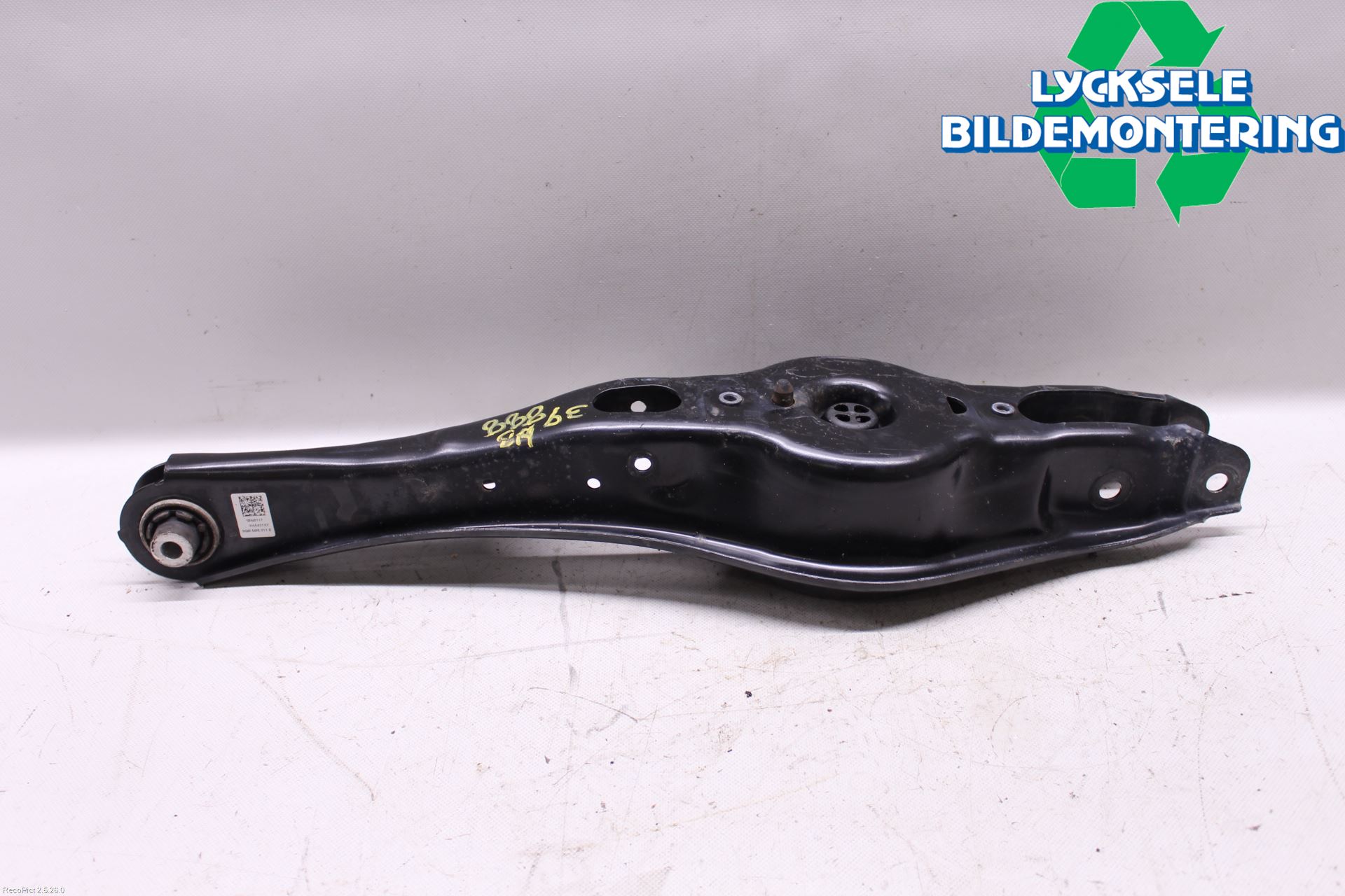 Volkswagen VW TIGUAN 16-24 Bärarm Bak Höger