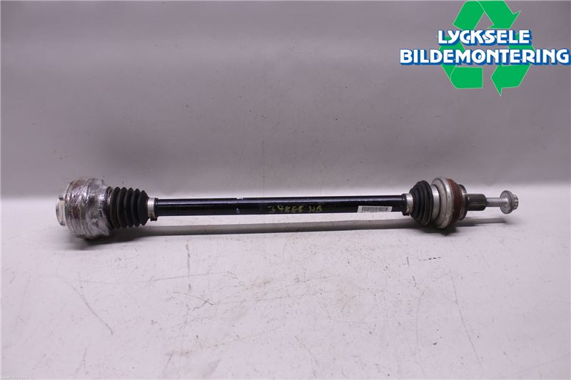 Volkswagen VW TIGUAN 16-24 Drivaxel Bak Höger