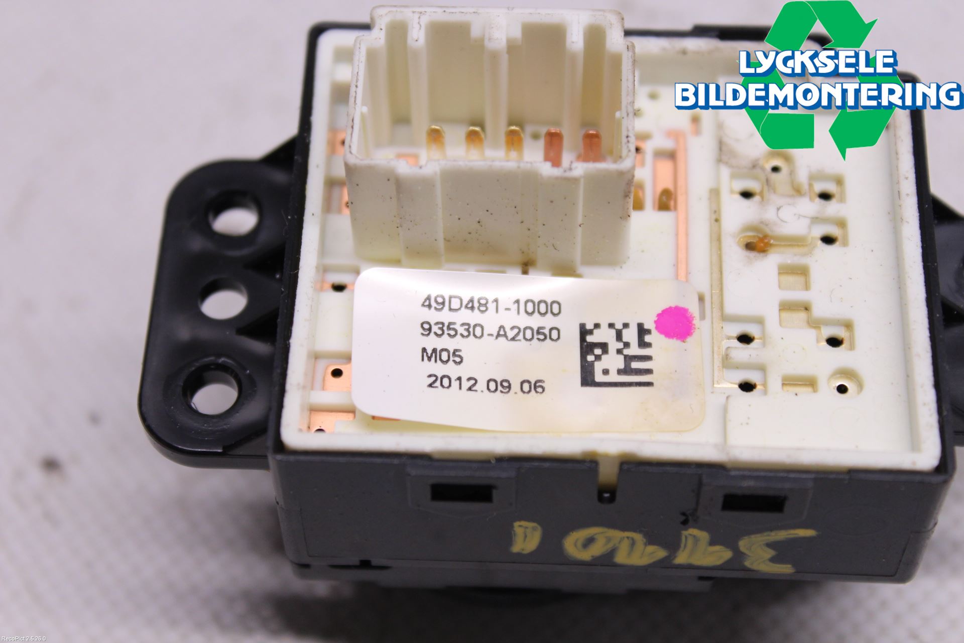 Kia CEED 12-18 Strömställare Spegel