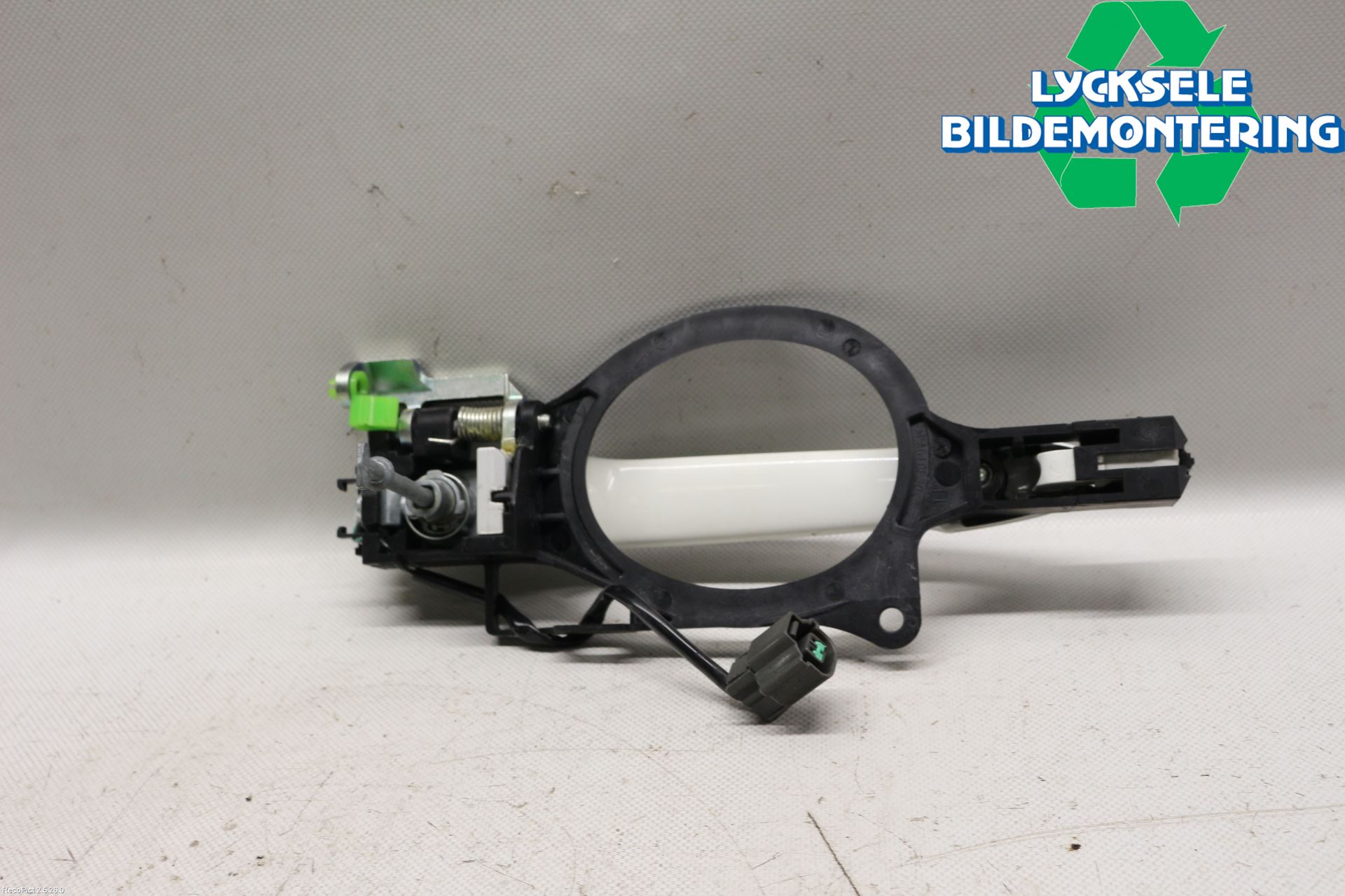 Mitsubishi OUTLANDER 13-21 Dörrhandtag Yttre Vä