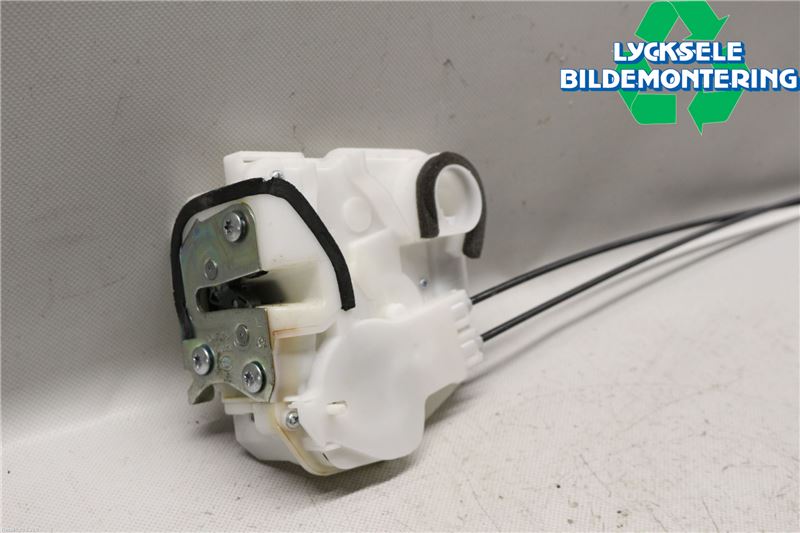 Mitsubishi OUTLANDER 13-21 Låskista-Dörrlås