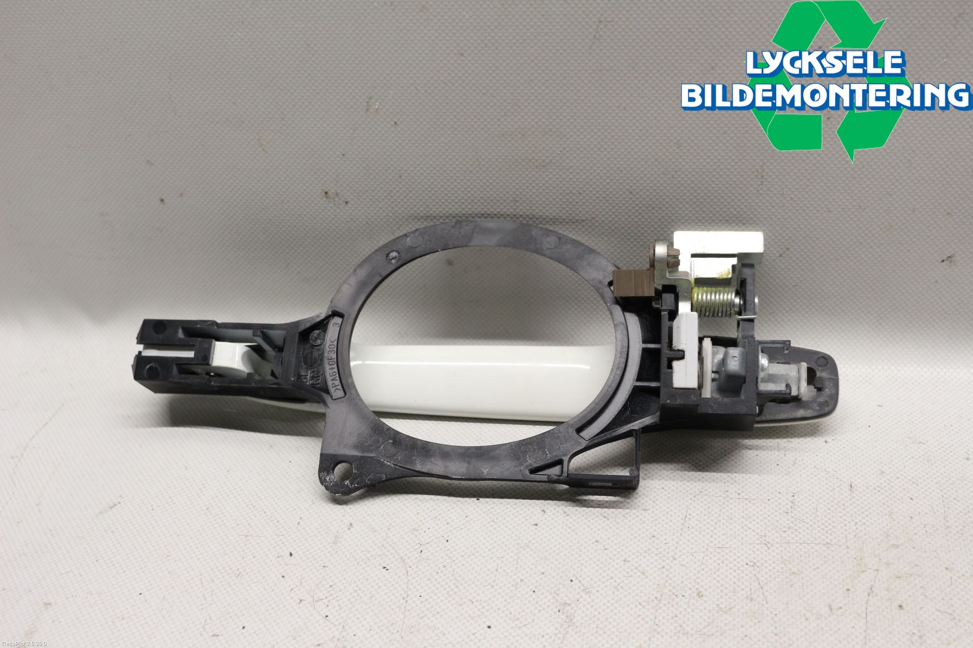 Mitsubishi OUTLANDER 13-21 Dörrhandtag Yttre Hö