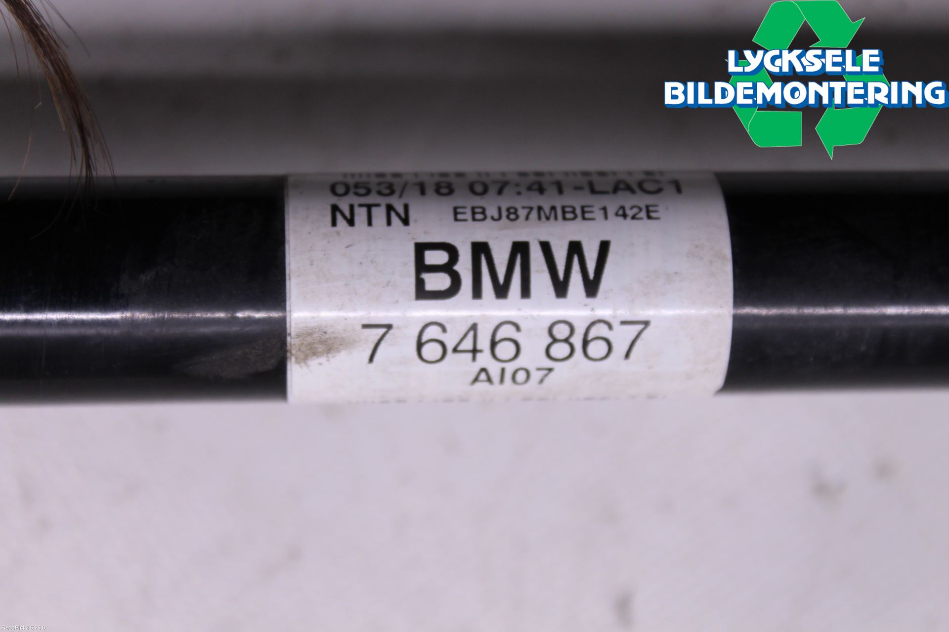 BMW X2 F39 18-23 Drivaxel Bak Vänster