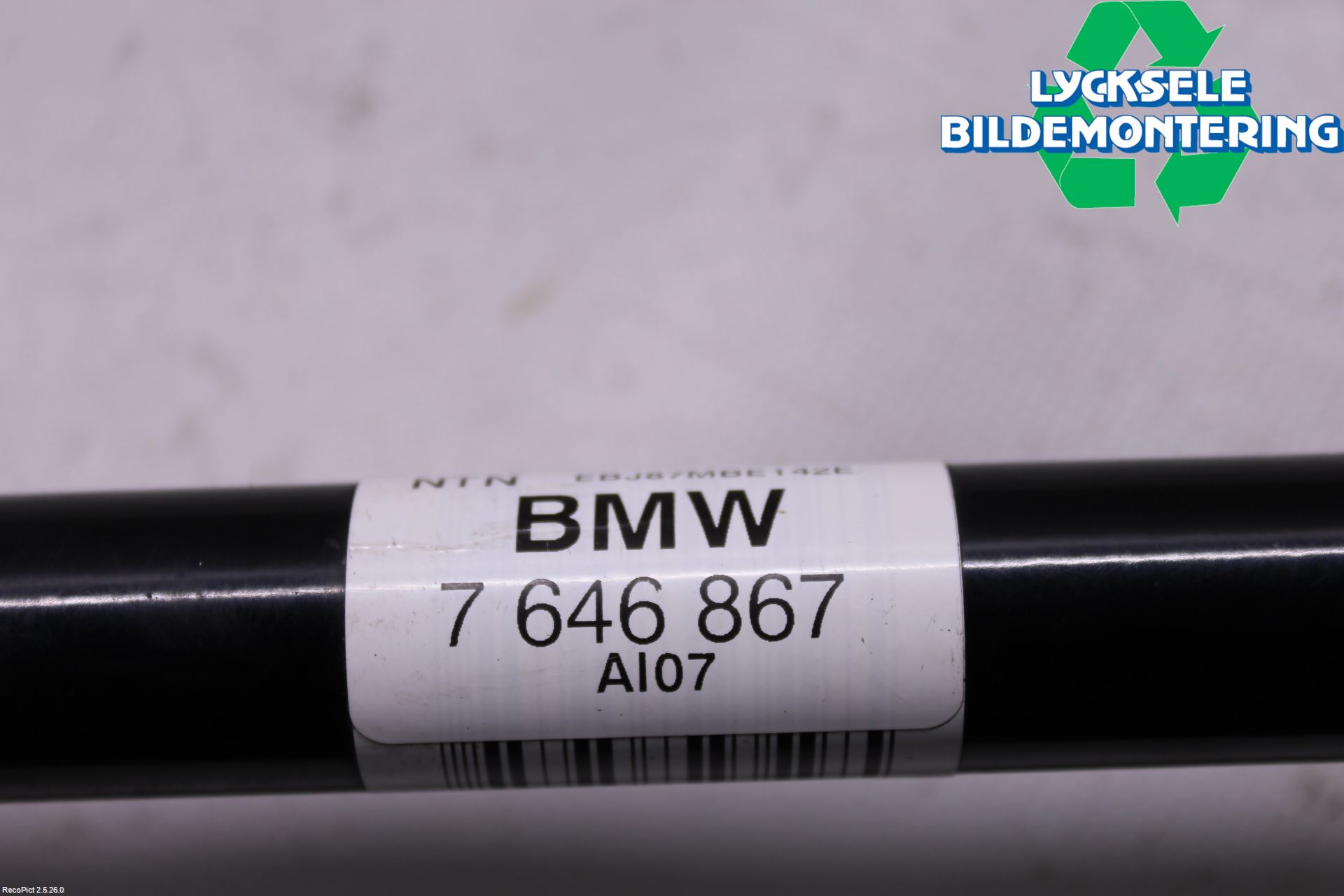 BMW X2 F39 18-23 Drivaxel Bak Höger