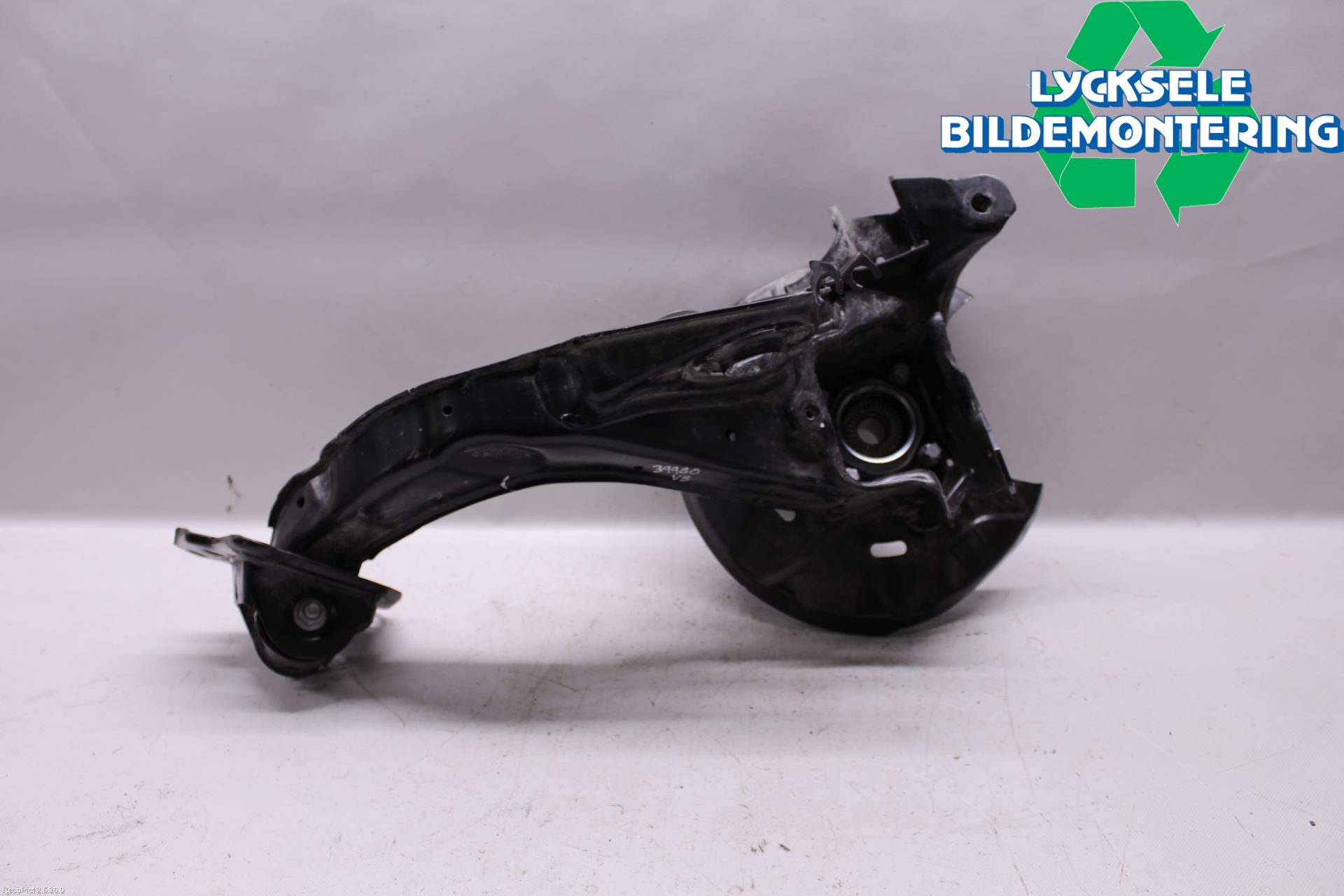 BMW X2 F39 18-23 Hjullagerhus-Spindel Vä B