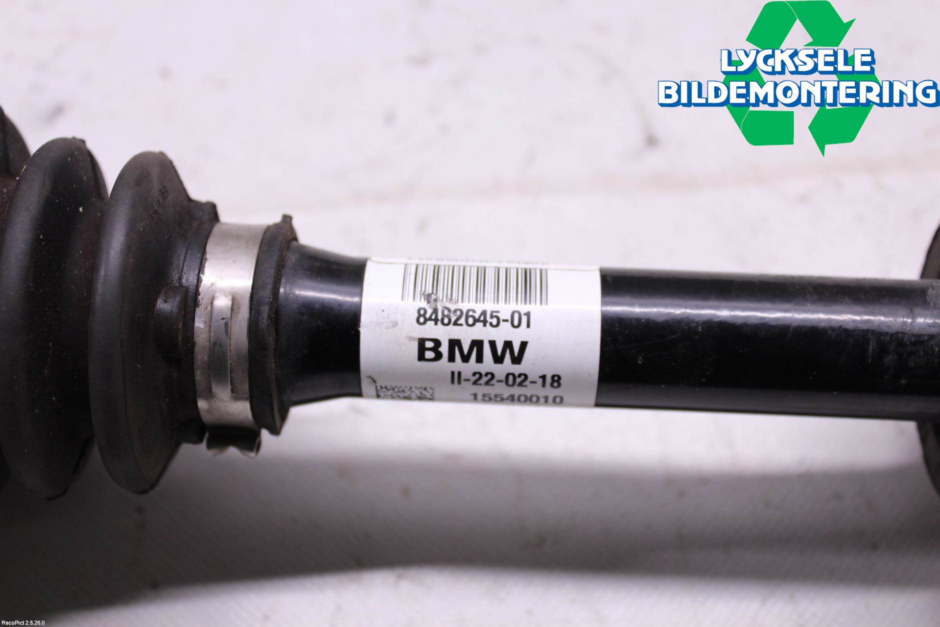 BMW X2 F39 18-23 Drivaxel Fram Vänster