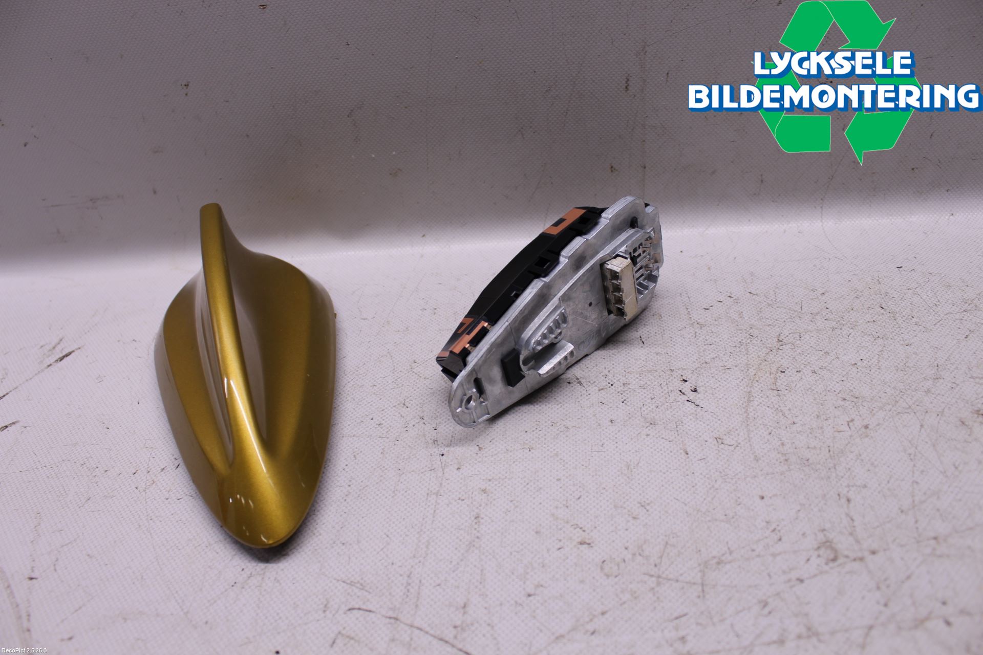 BMW X2 F39 18-23 Antenn El