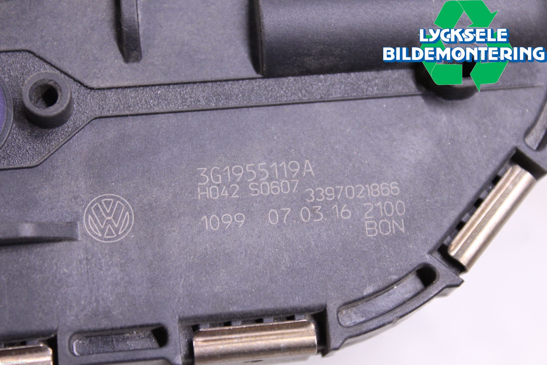 Volkswagen VW PASSAT 15-19 Torkarmotor Vindruta