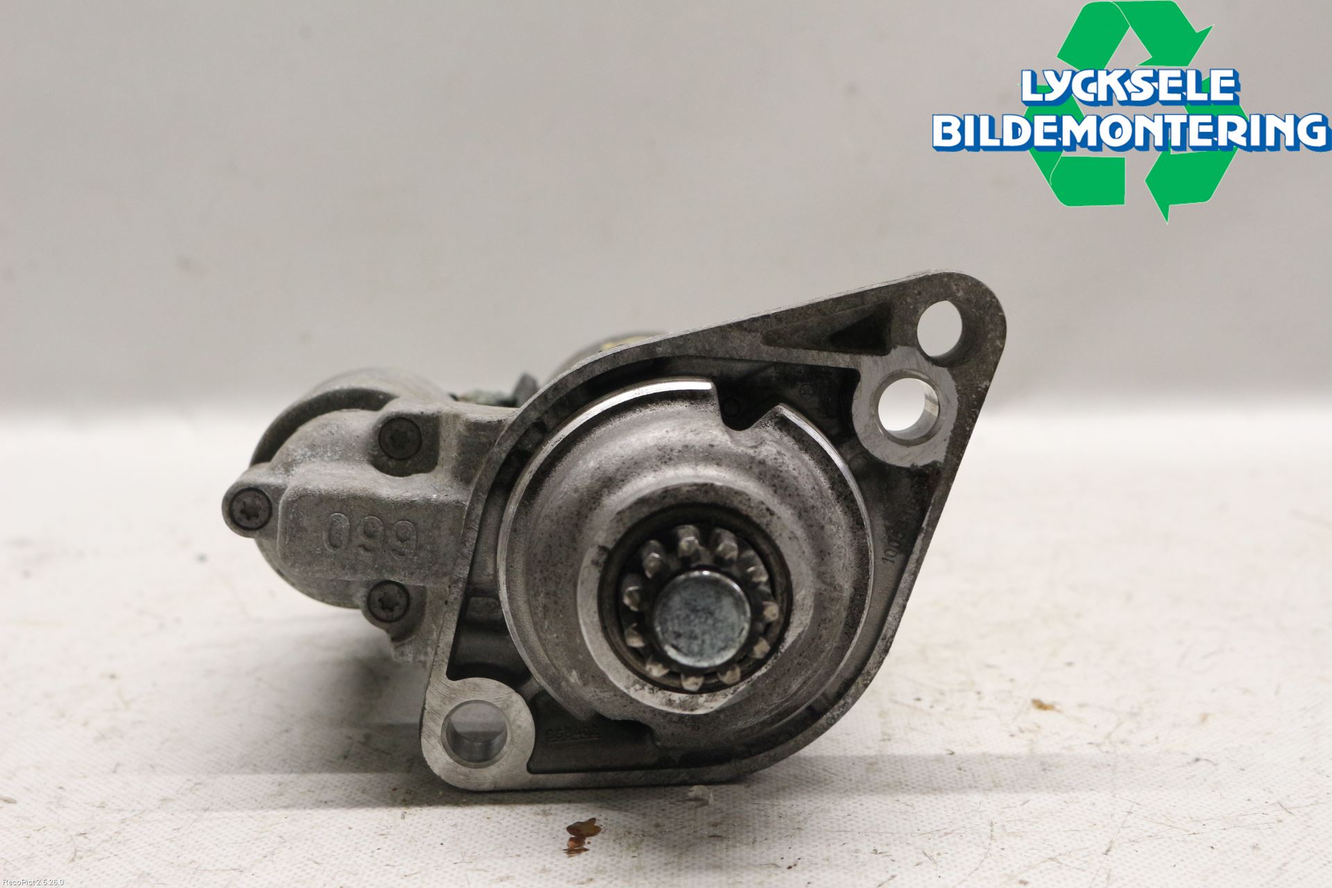 Volkswagen VW CADDY 11-15 Startmotor Diesel