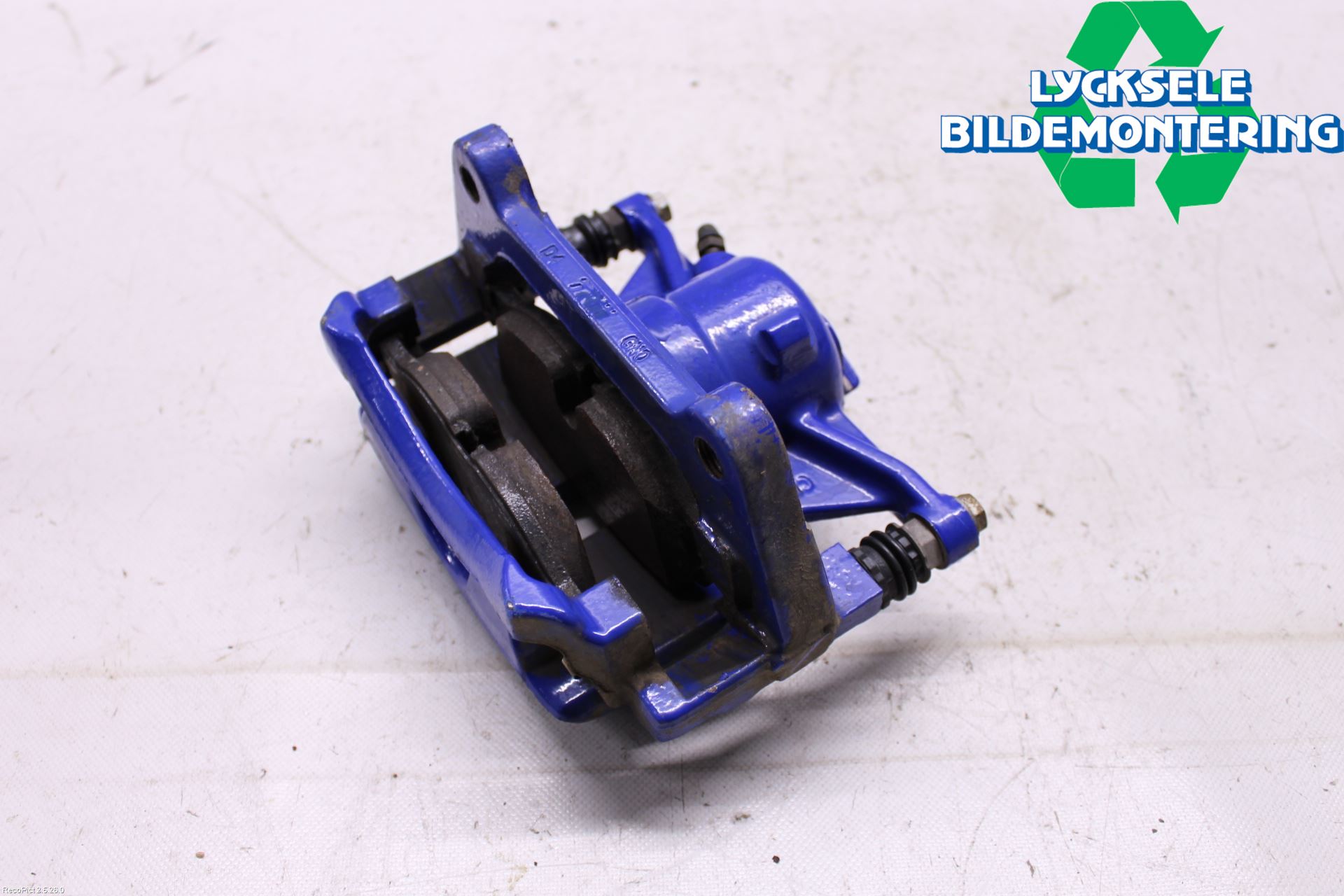 Volkswagen VW PASSAT 15-19 Bromsok Fram Vänster