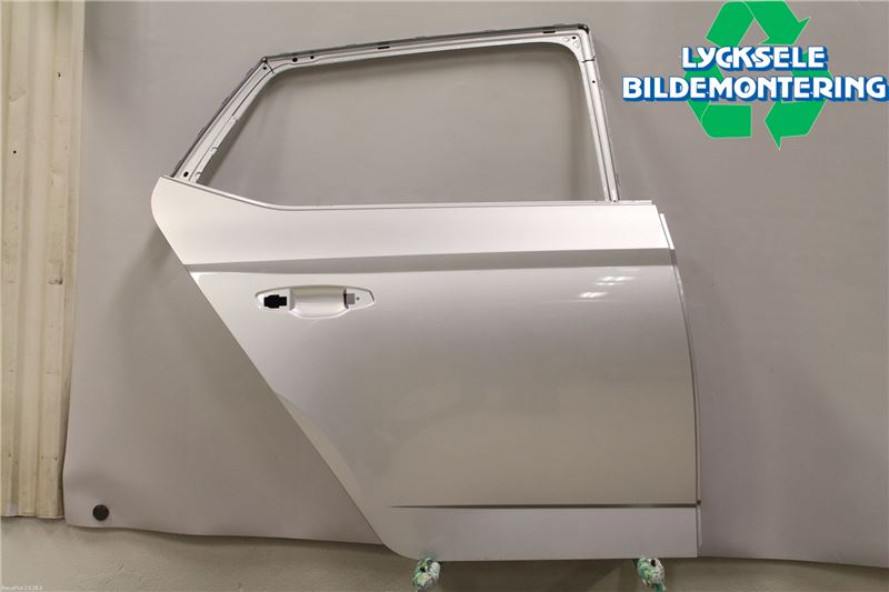 Skoda FABIA 15-21 Dörr Bak Höger